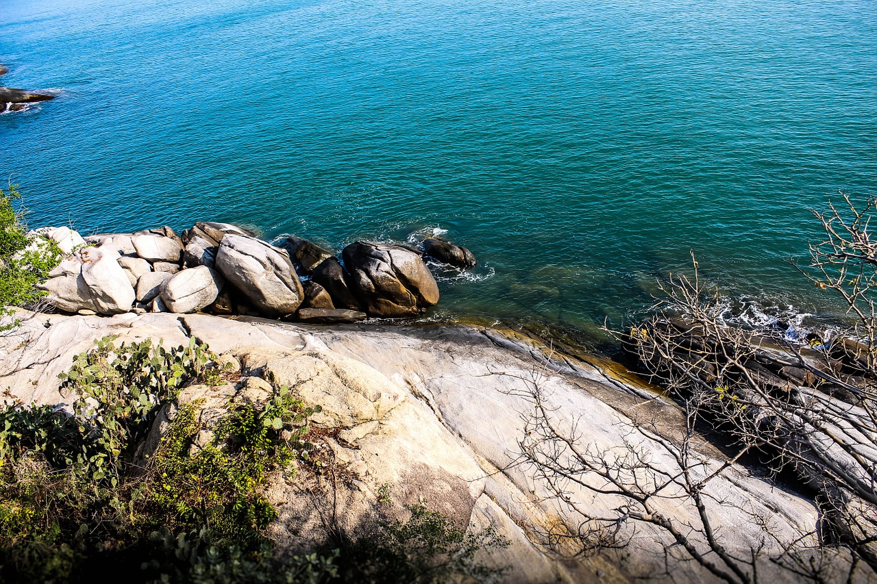 sea rocks khaotakiab free photo