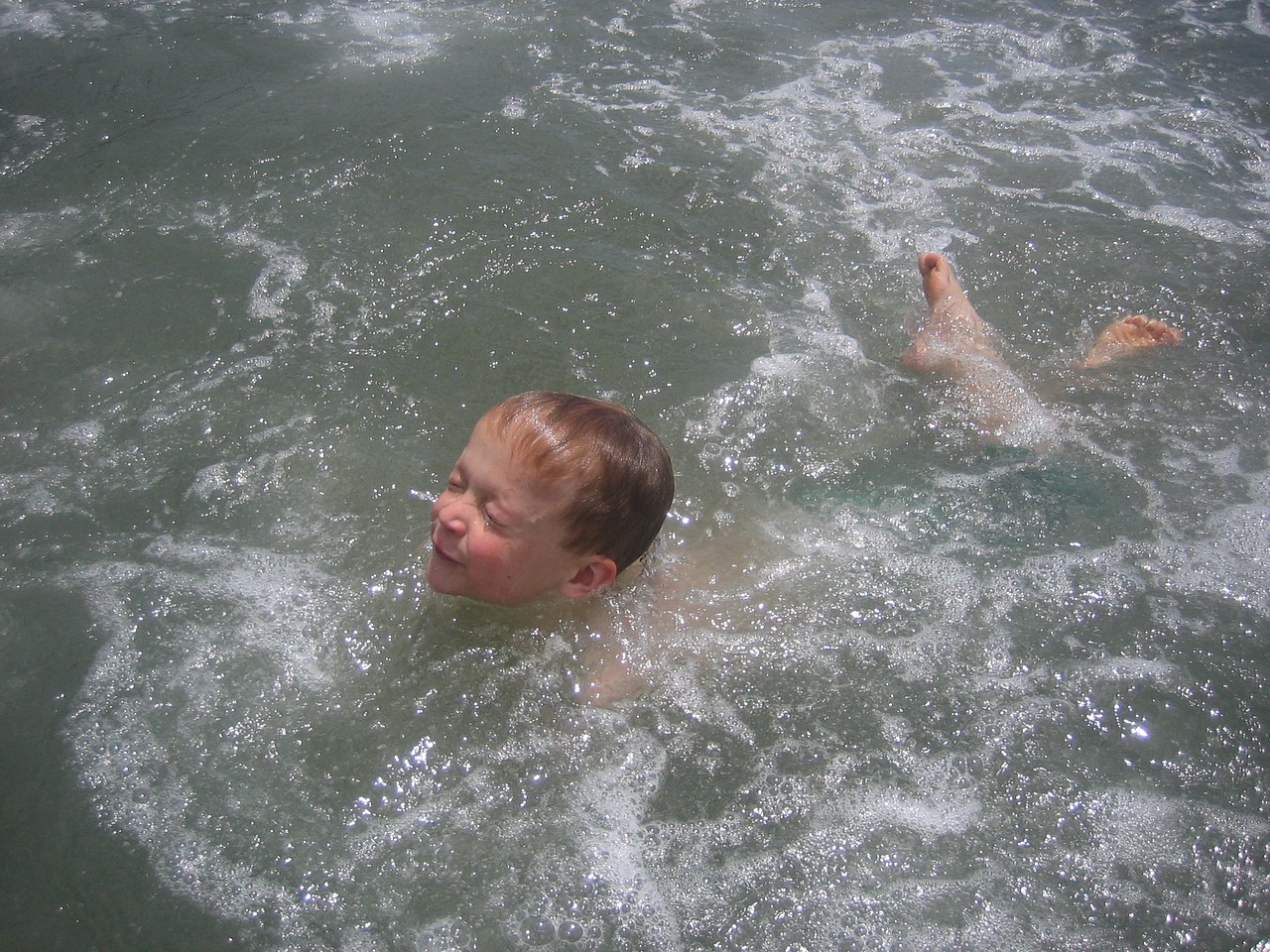 kid swim summer free photo