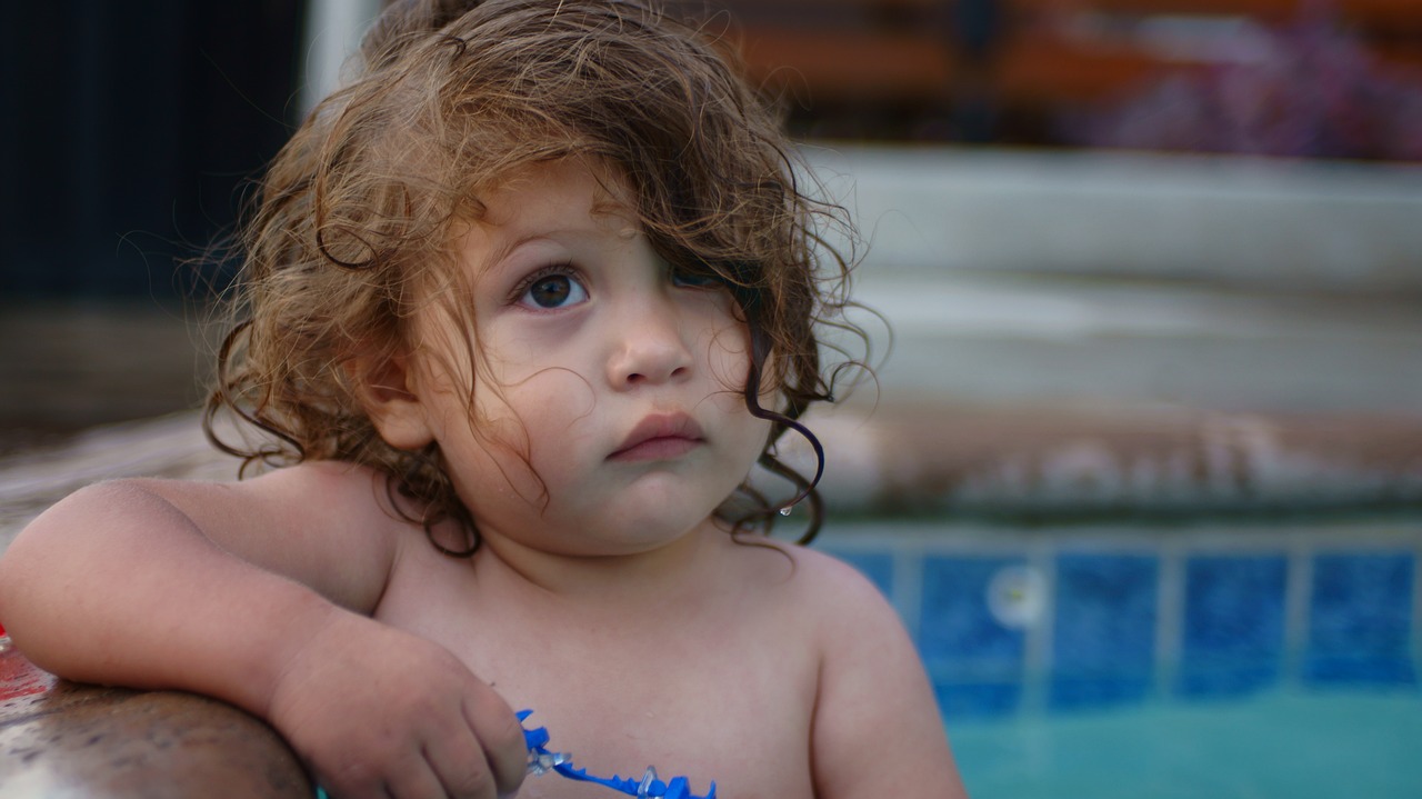 kid  summer  pool free photo