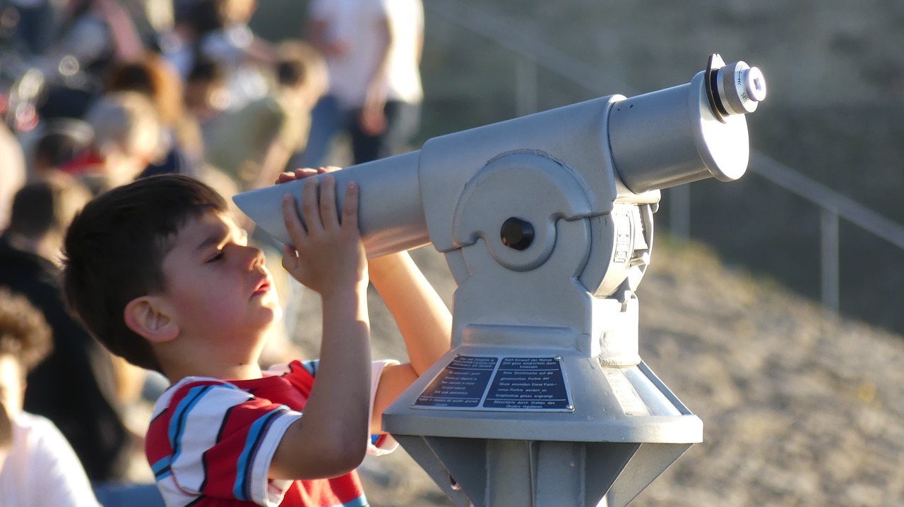 kid  binoculars  spyglass free photo