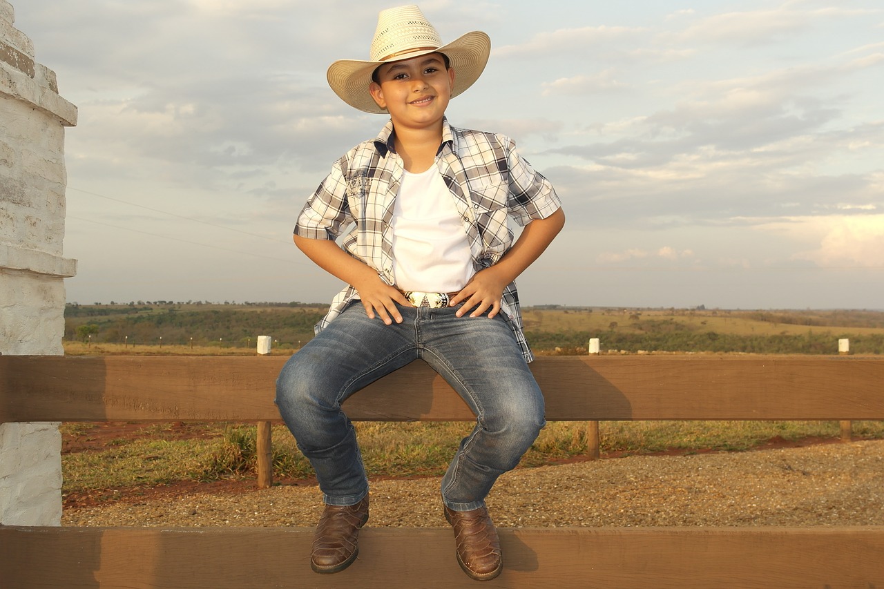 kid cowboy pawn free photo