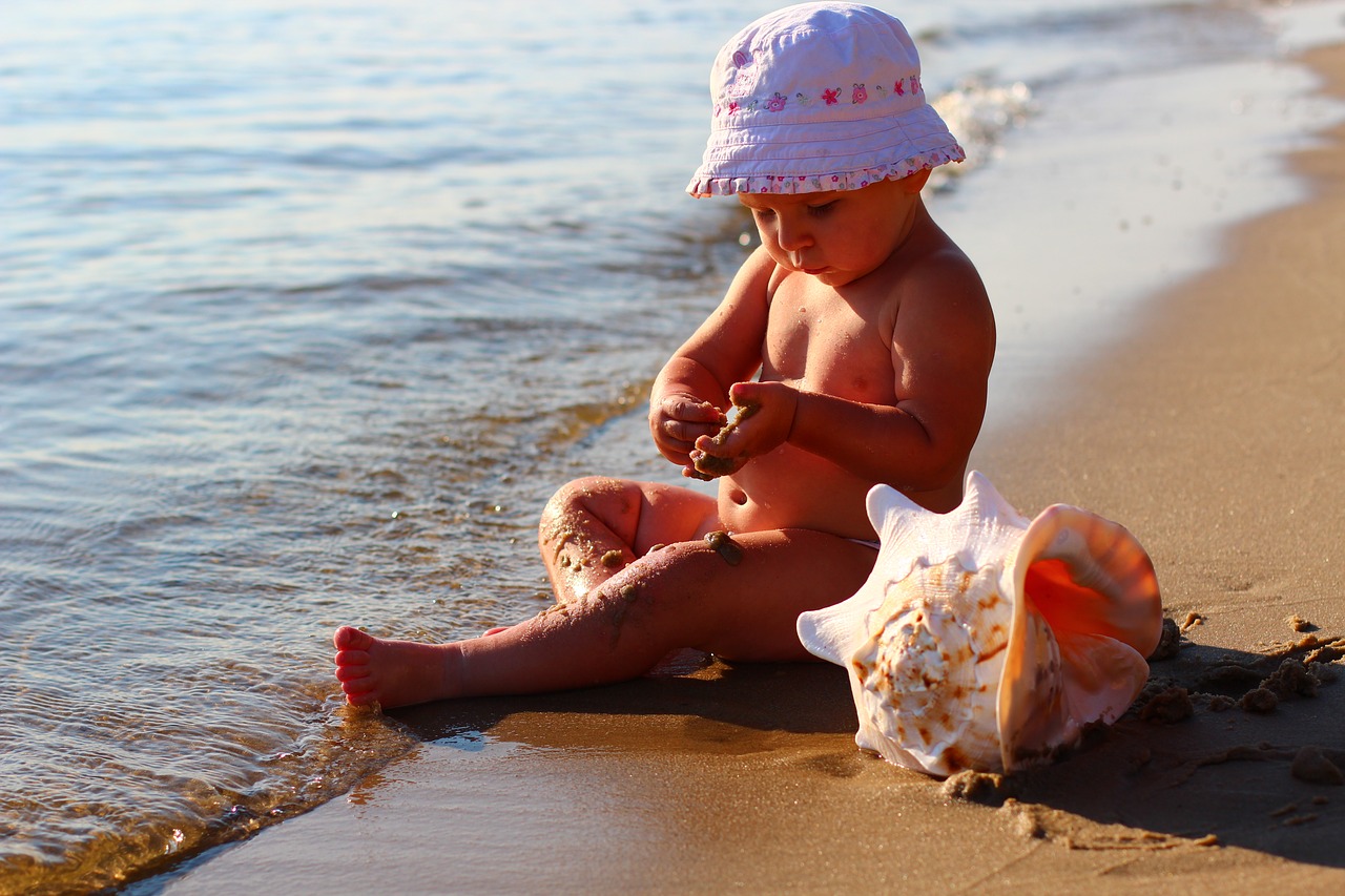 kids sea beach free photo