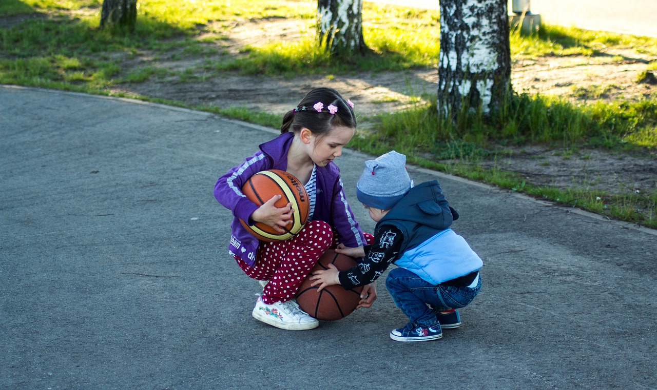 kids  game  ball free photo