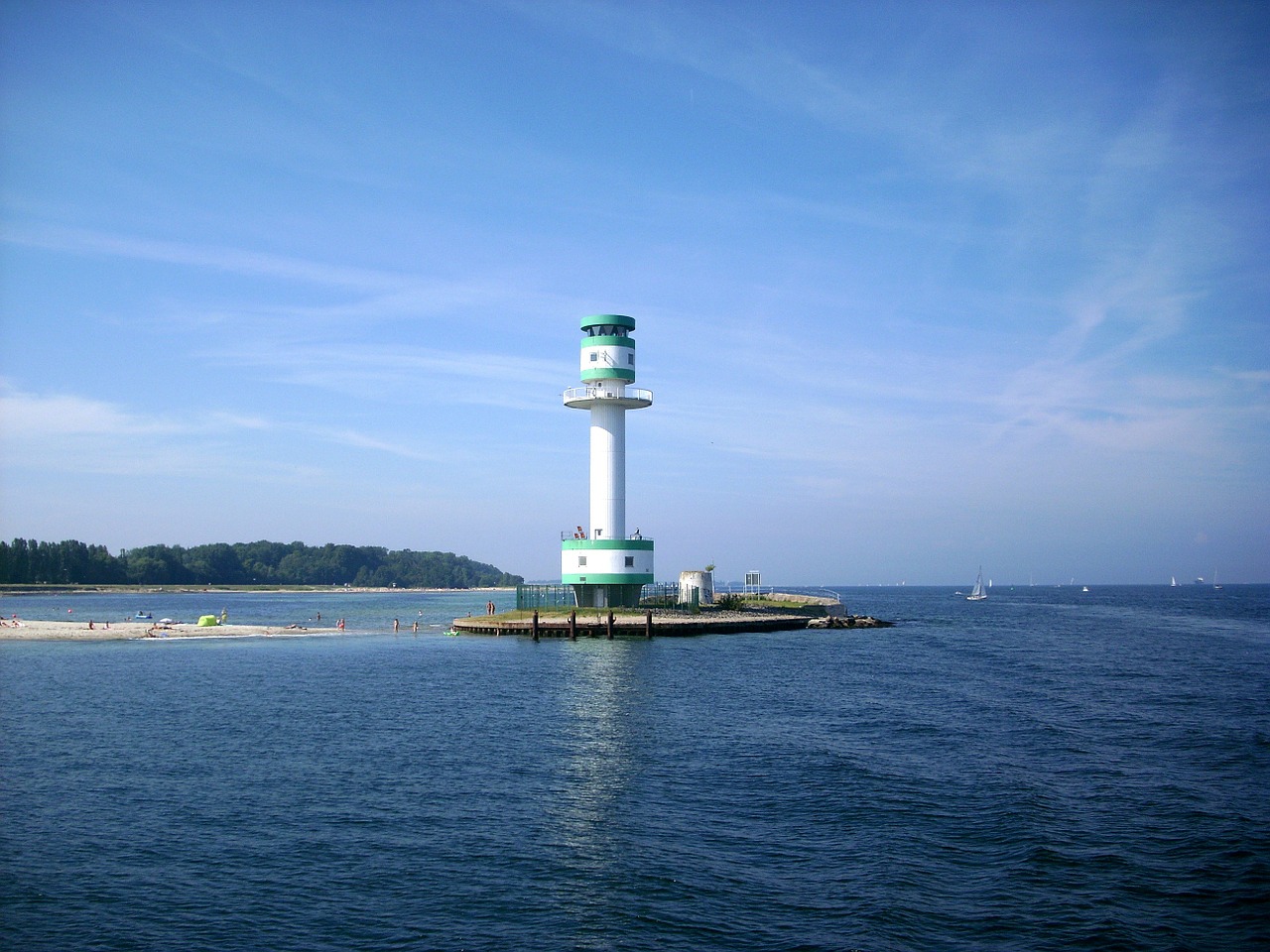 kiel fjord lighthouse free photo