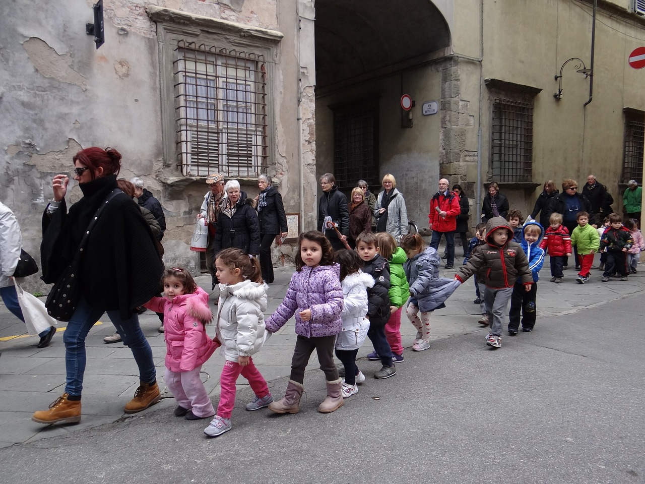 kindergarten children walk free photo