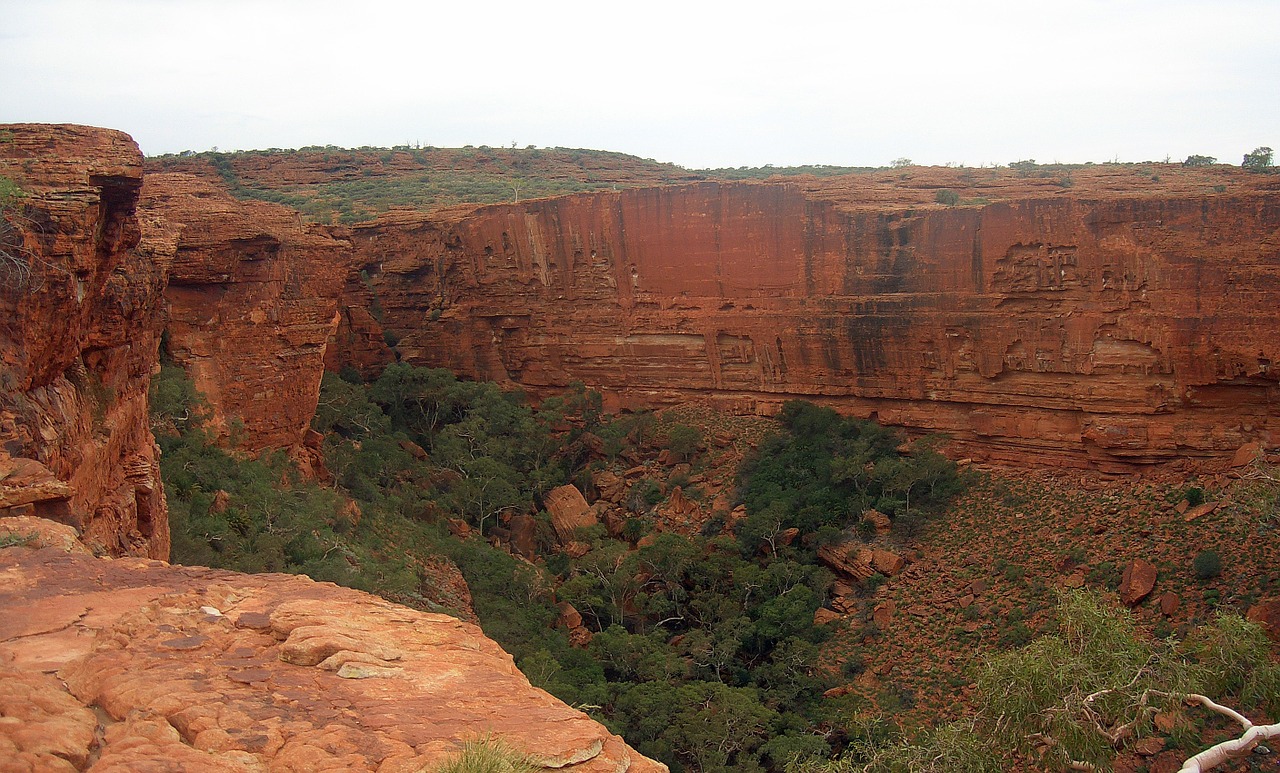 kings canyon australia rock formation free photo