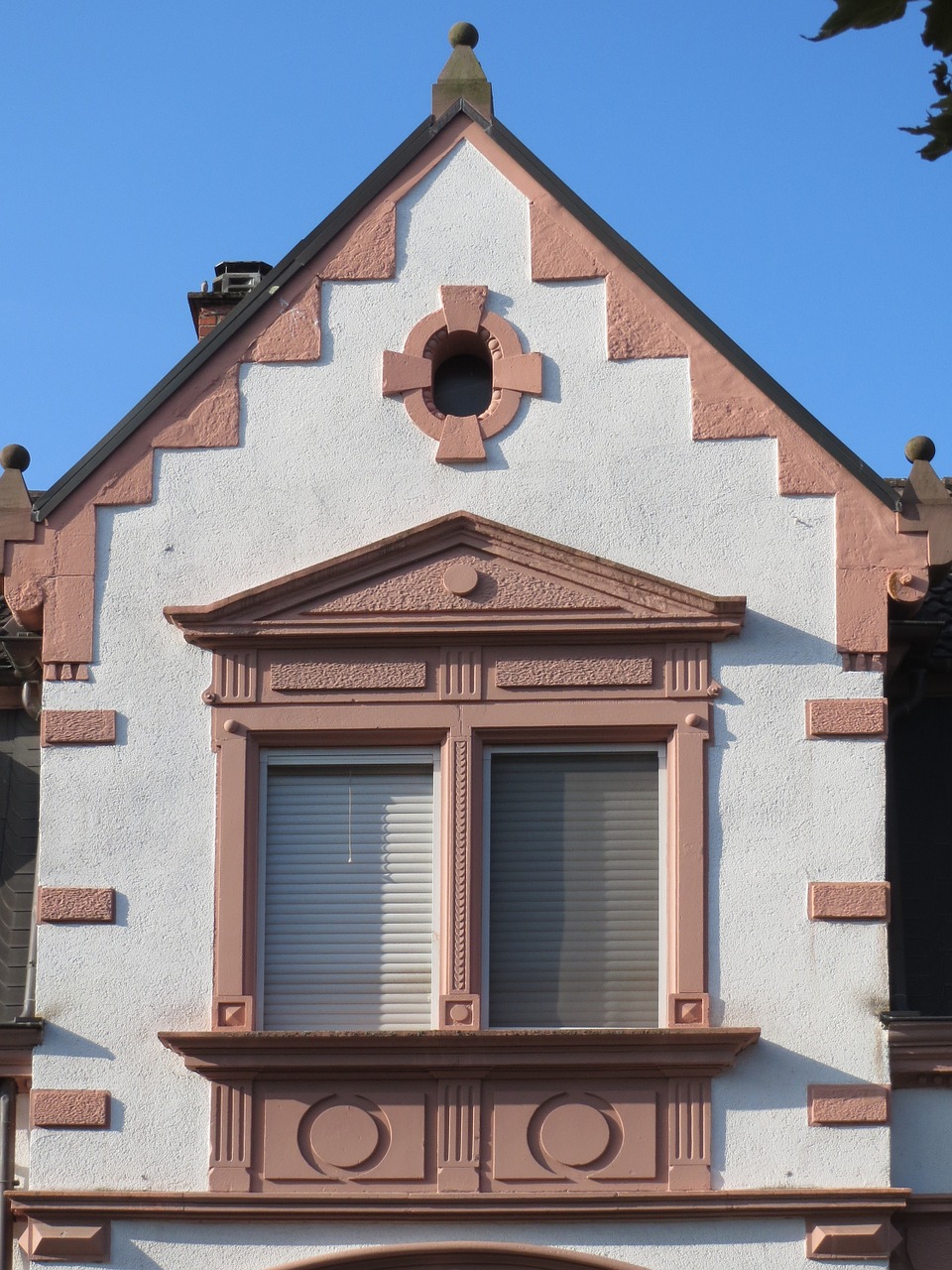 kirchenstr hockenheim gable free photo