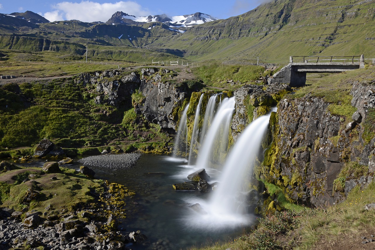 kirkjufellfoss waterfall flow free photo