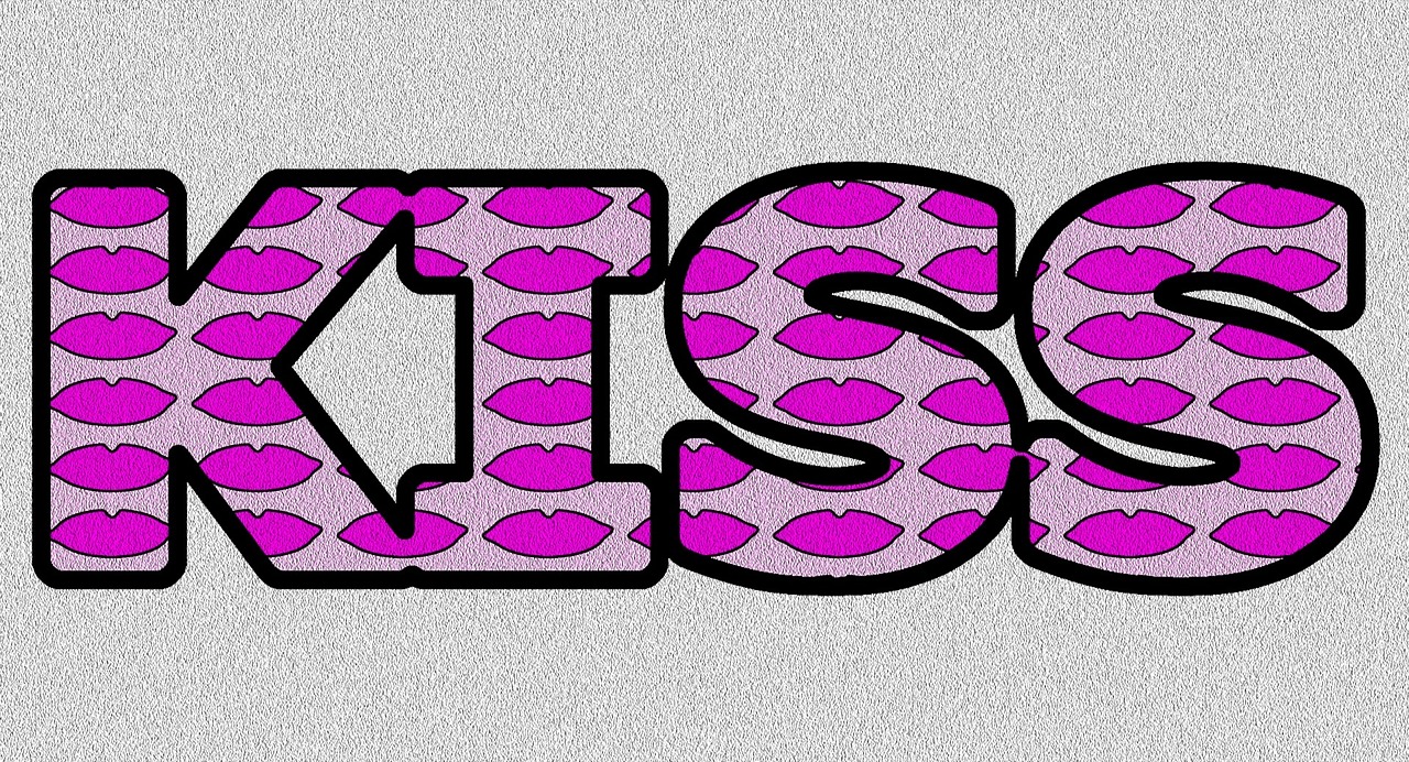 kiss word-art romantic free photo