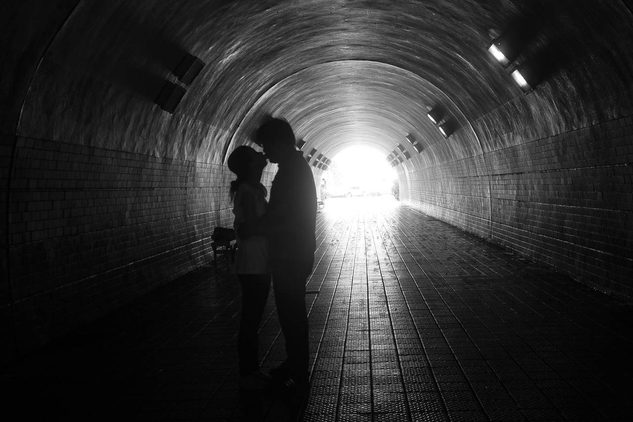 kiss backlight tunnel free photo
