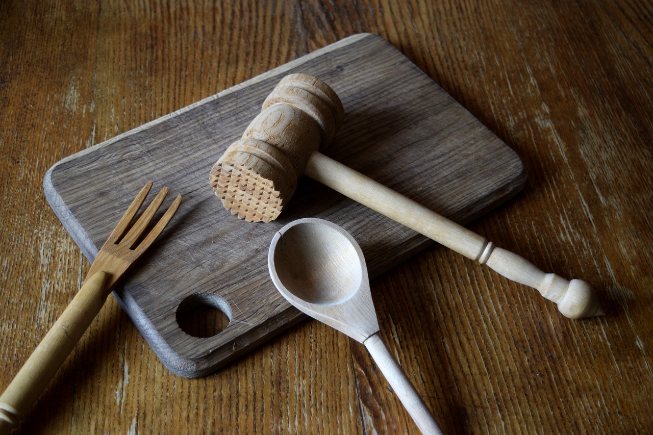 kitchen utensils wooden free photo