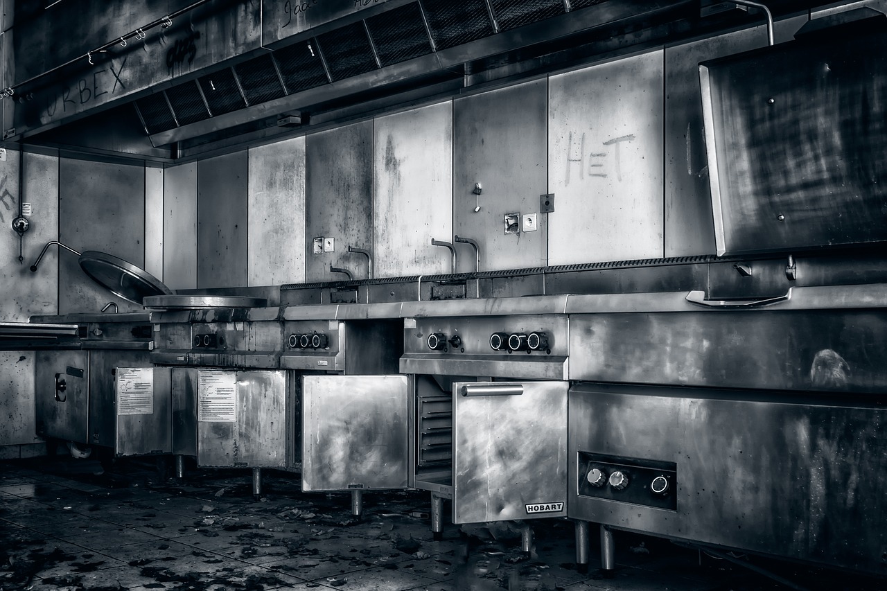 kitchen cook lost places free photo