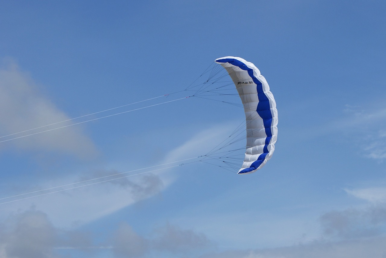 kite flying sky sports free photo