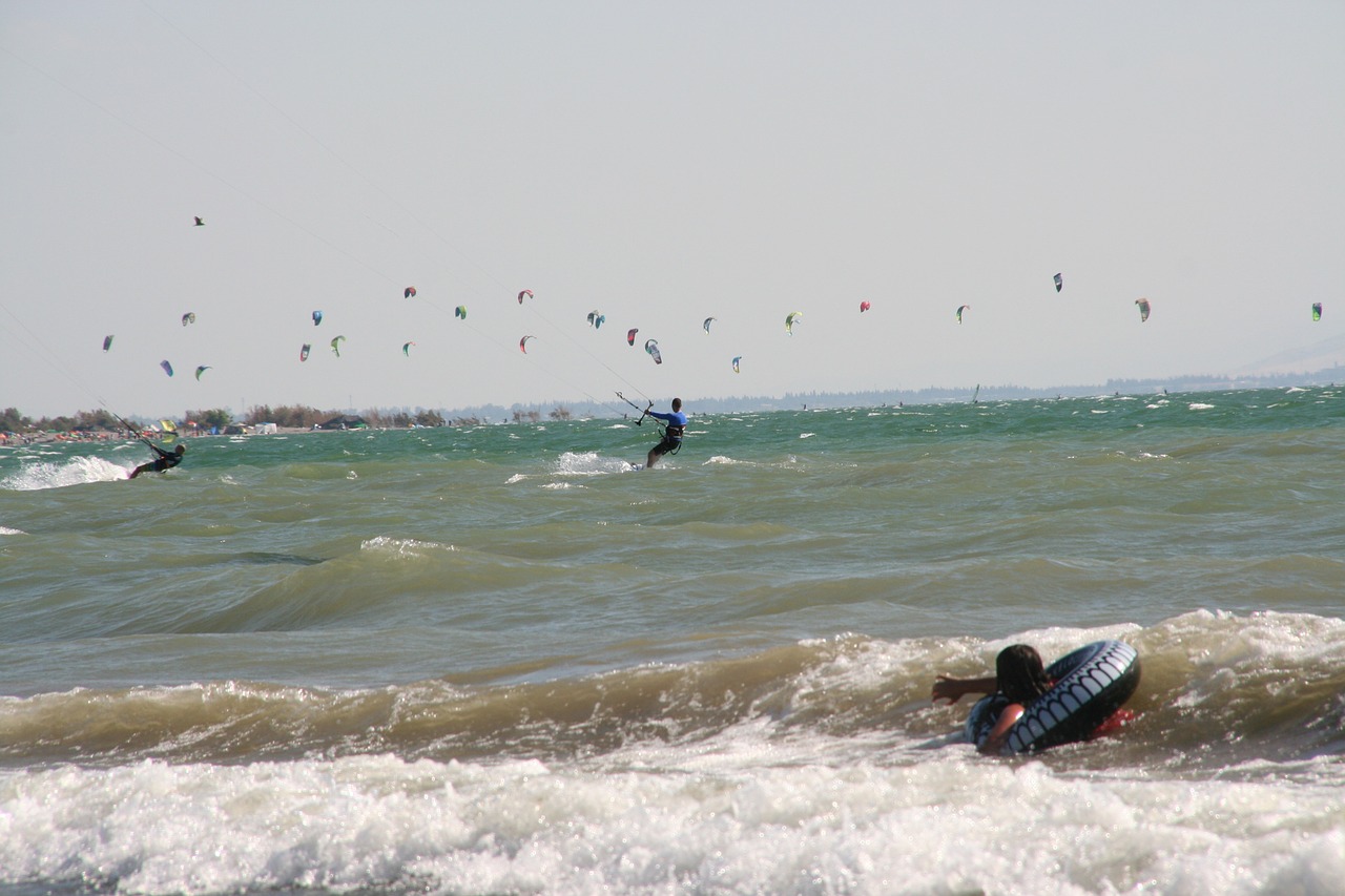 kiteboarding sport ocean free photo