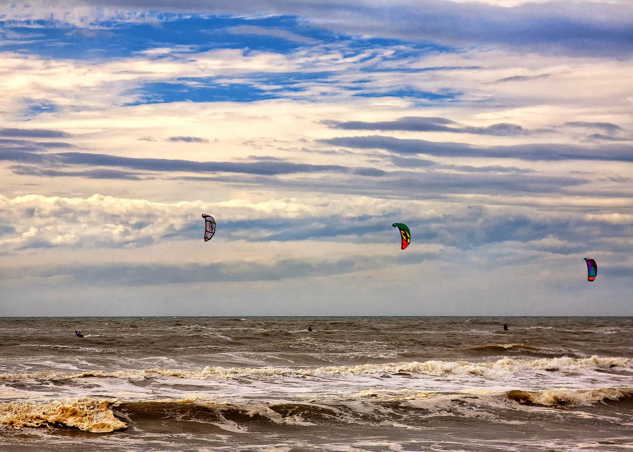 kitesurfer kitesurfing dragons free photo