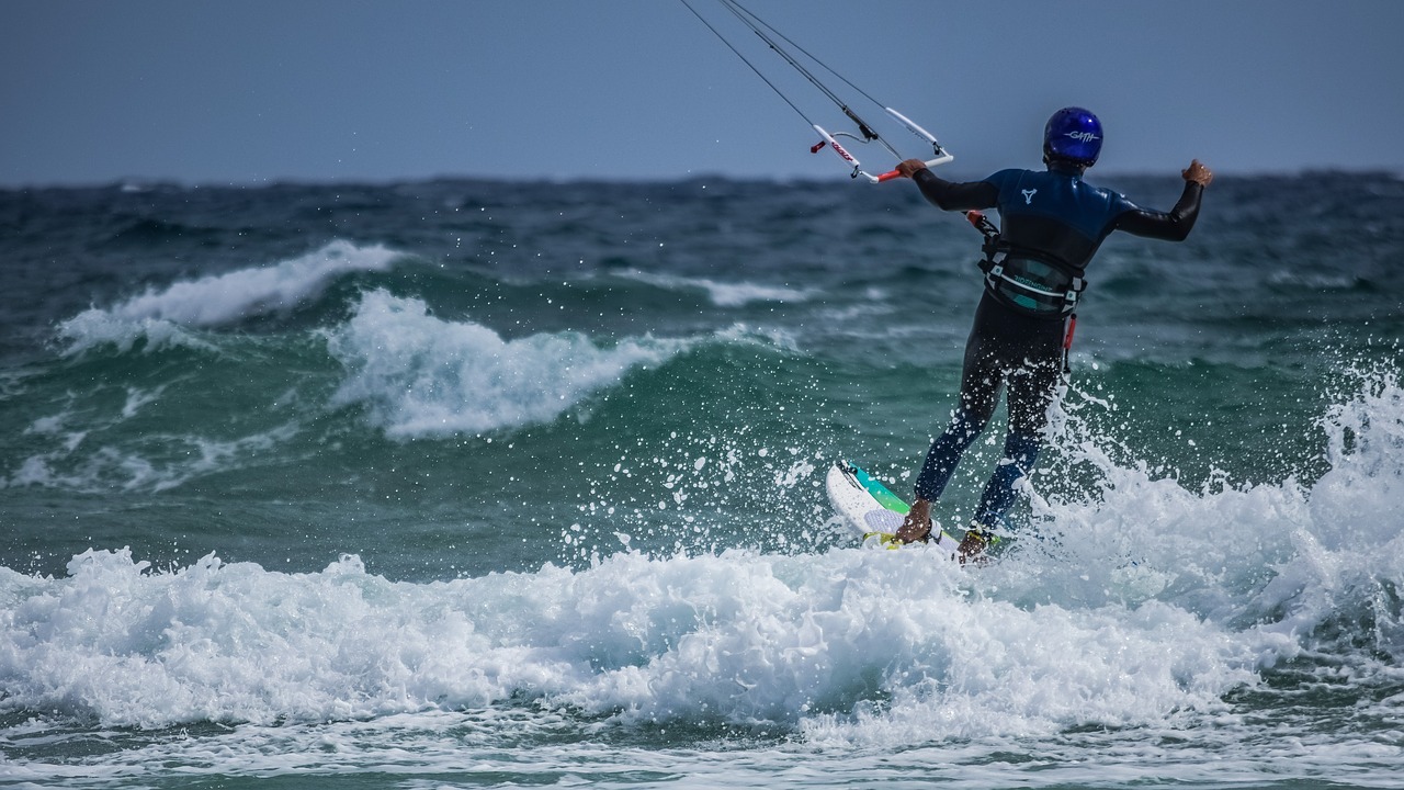 kitesurfing skill action free photo