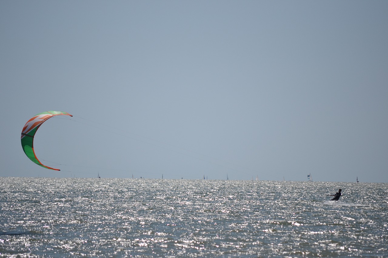 kitesurfing  water  sea free photo