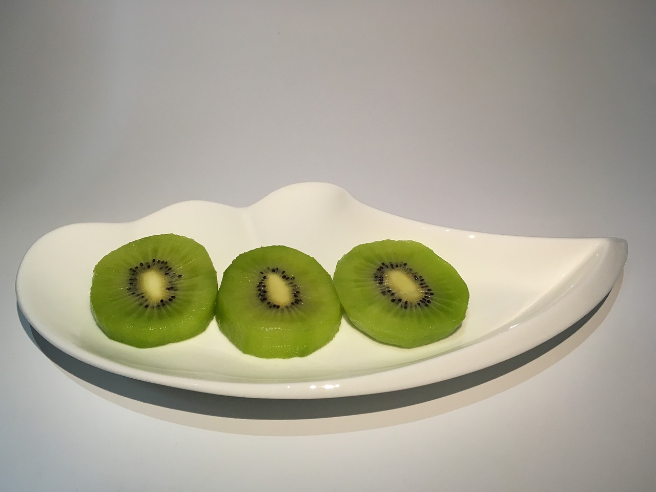kiwi kiwi slices creative dishes free photo