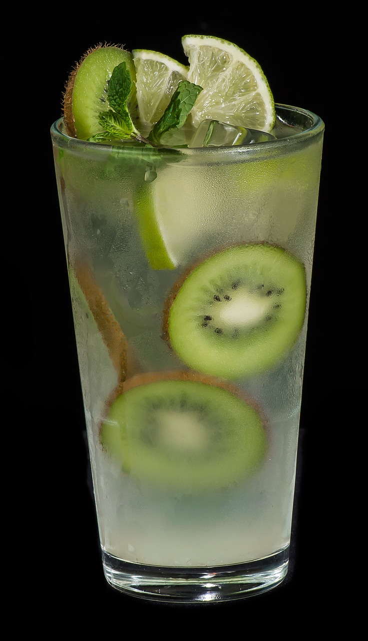 kiwi summer drink cocktail free photo
