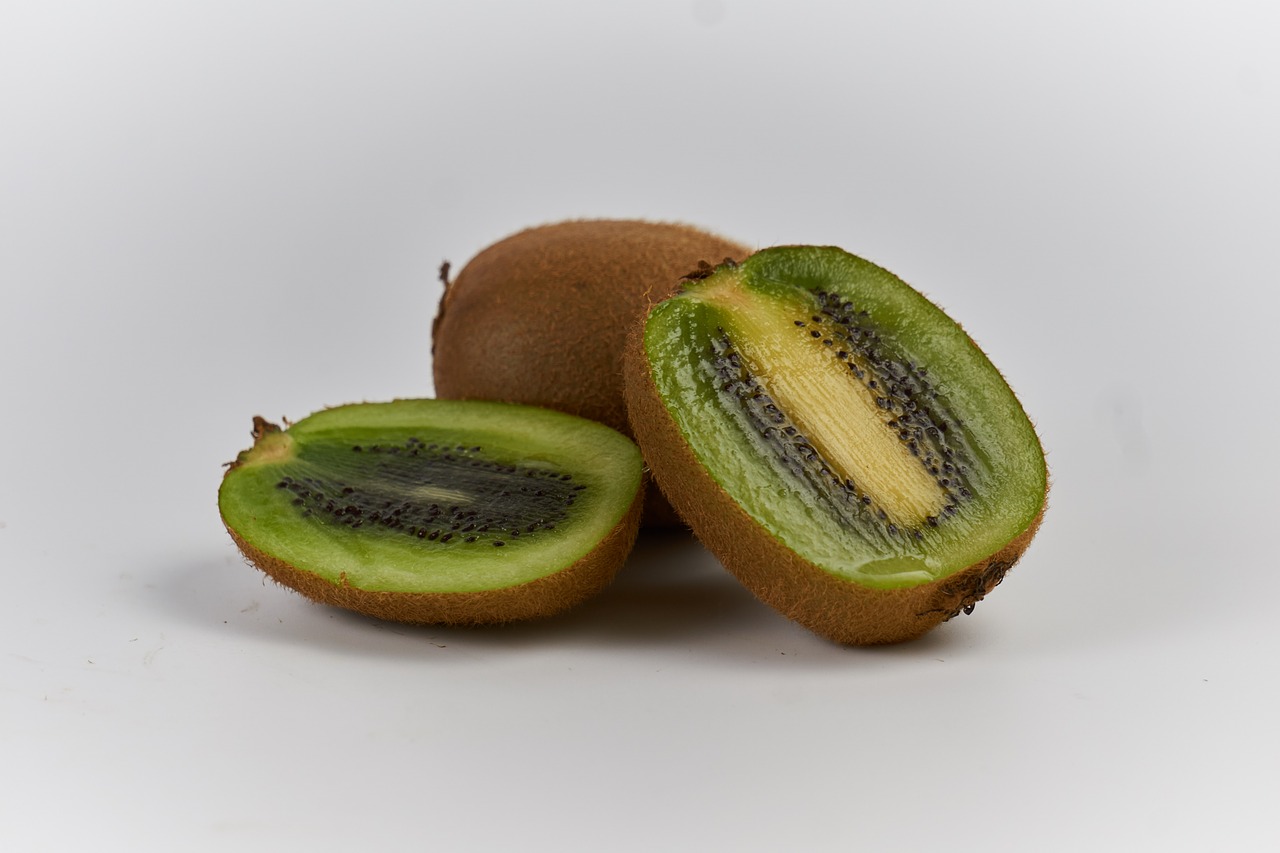 kiwi fruit food free photo