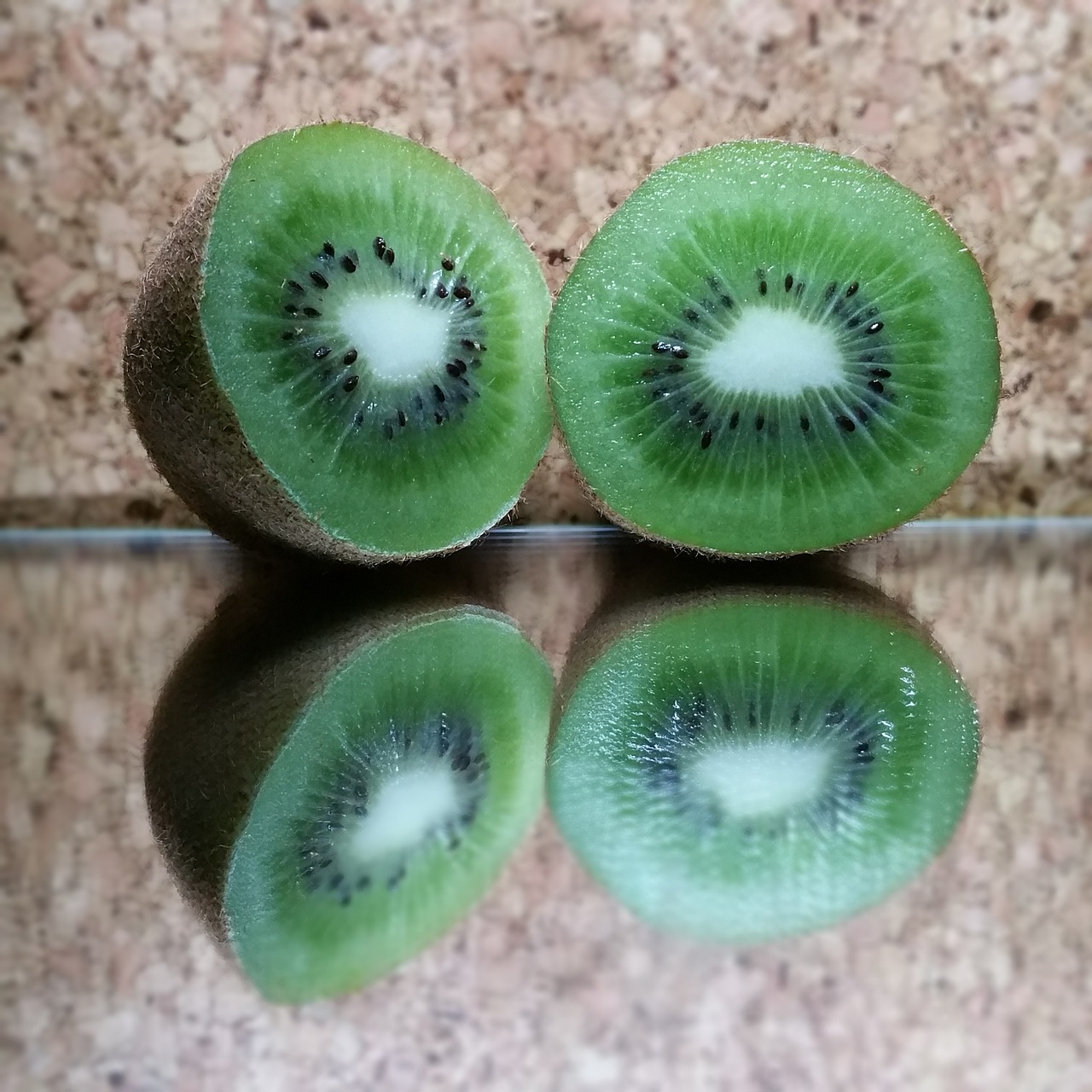 kiwi fruit healthy free photo