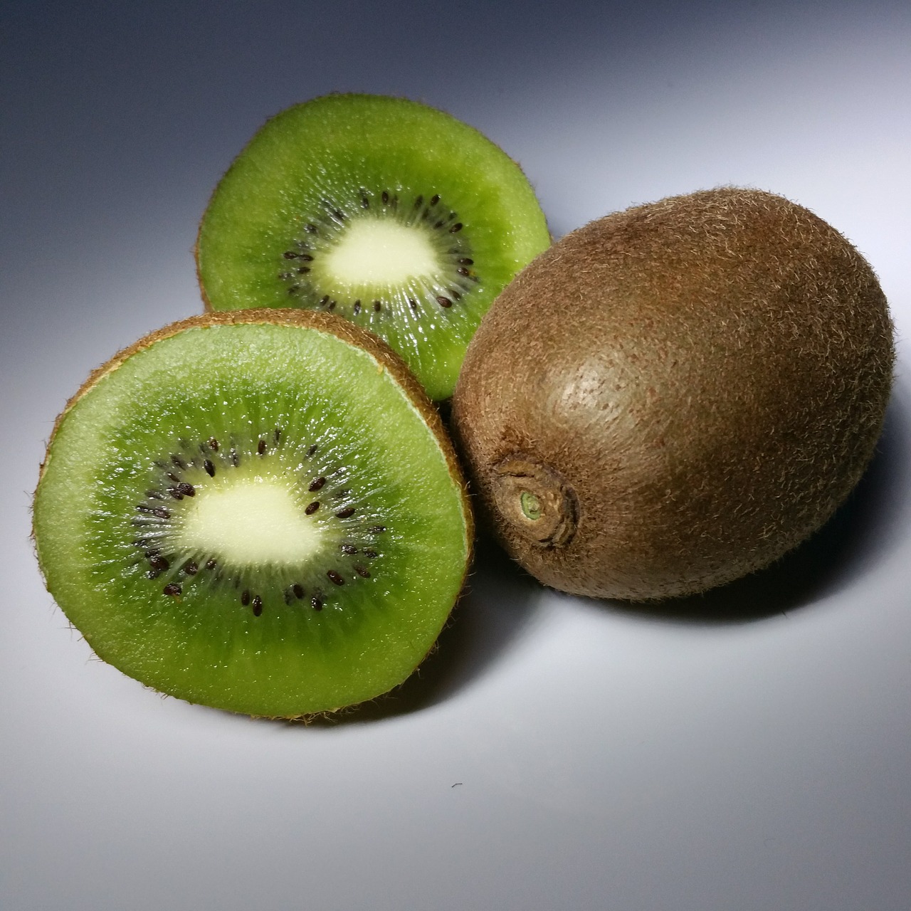 kiwi fruit healthy free photo