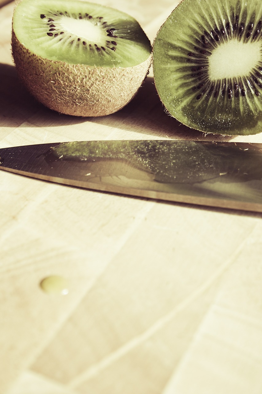 kiwi fruit food free photo
