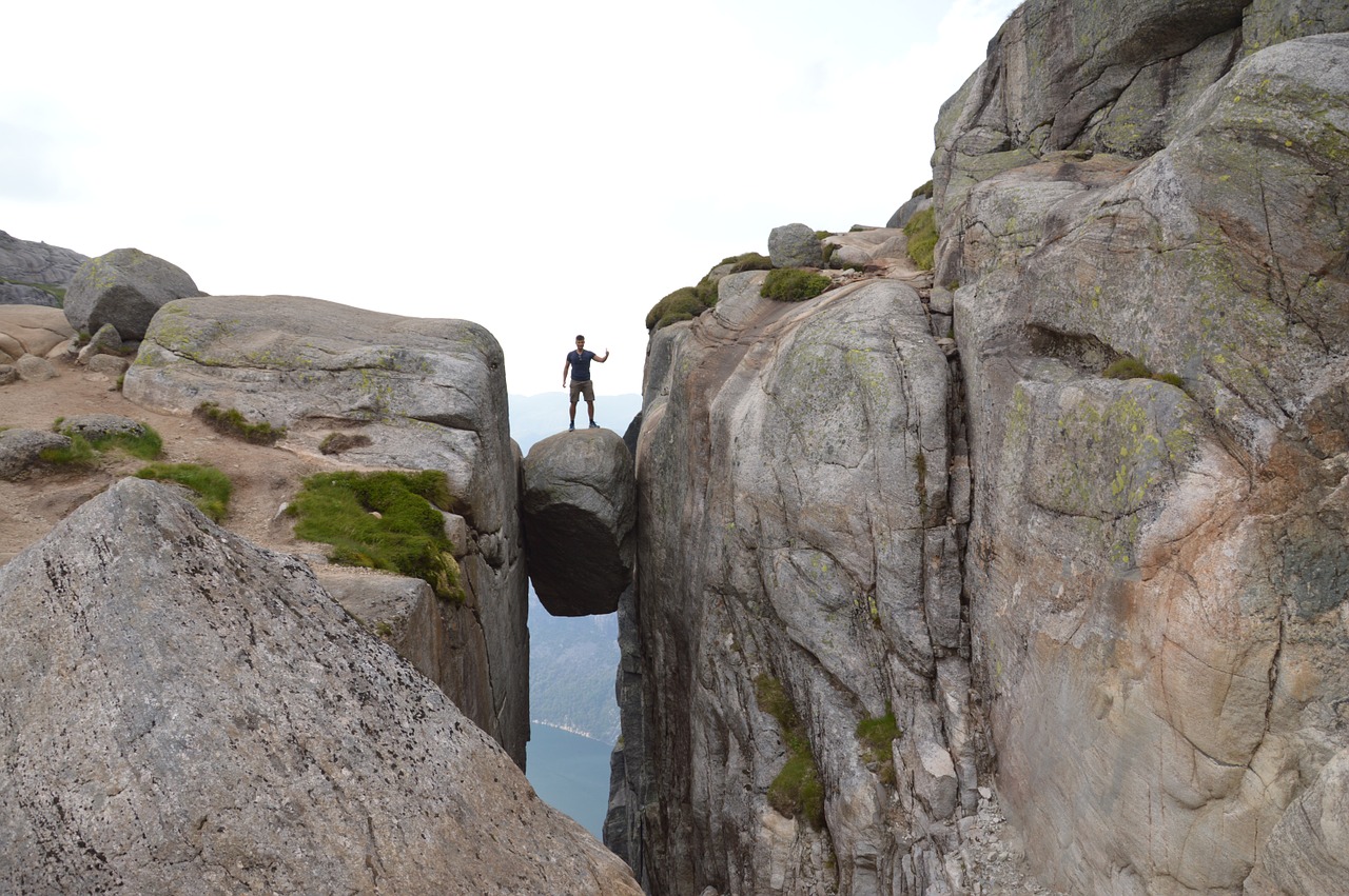 kjerag fjord norway free photo