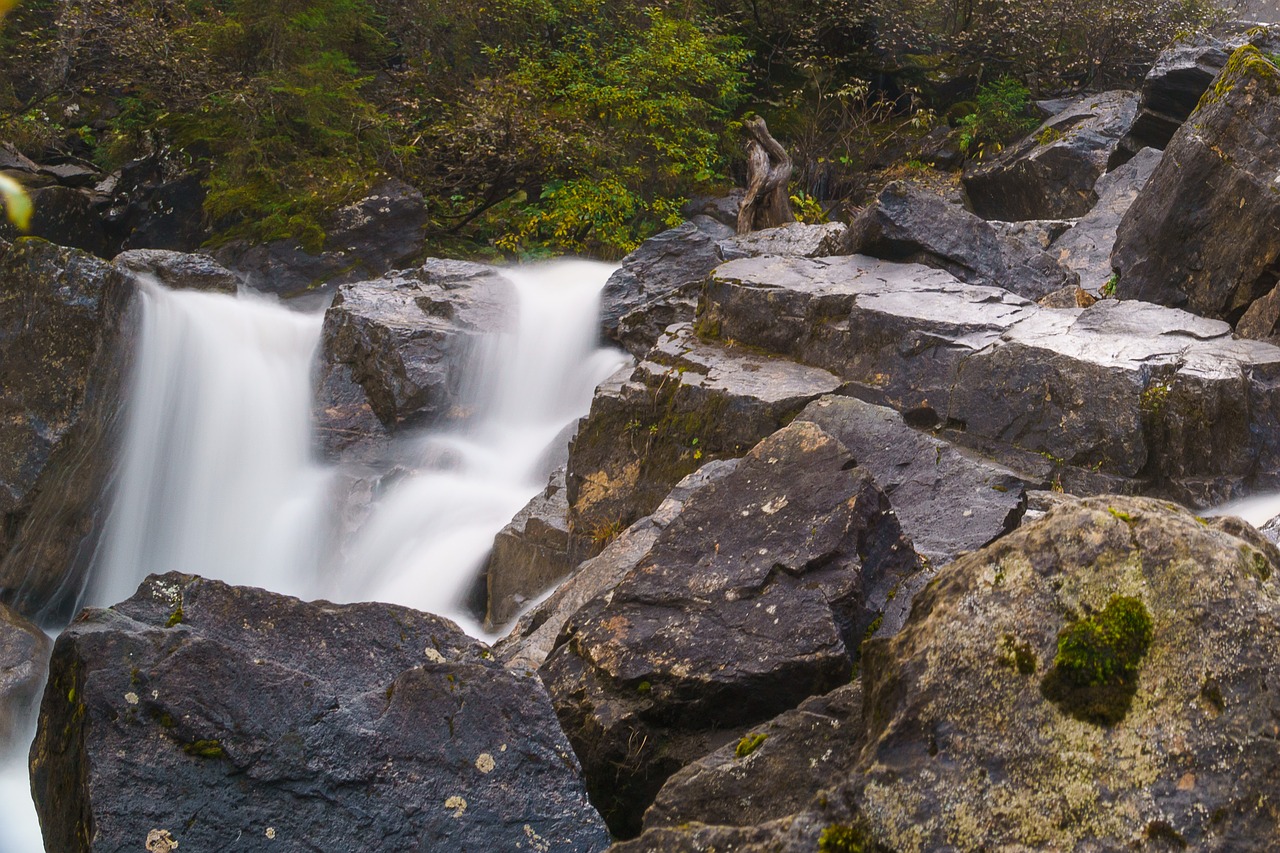kleinwalsertal waterfall melköde free photo