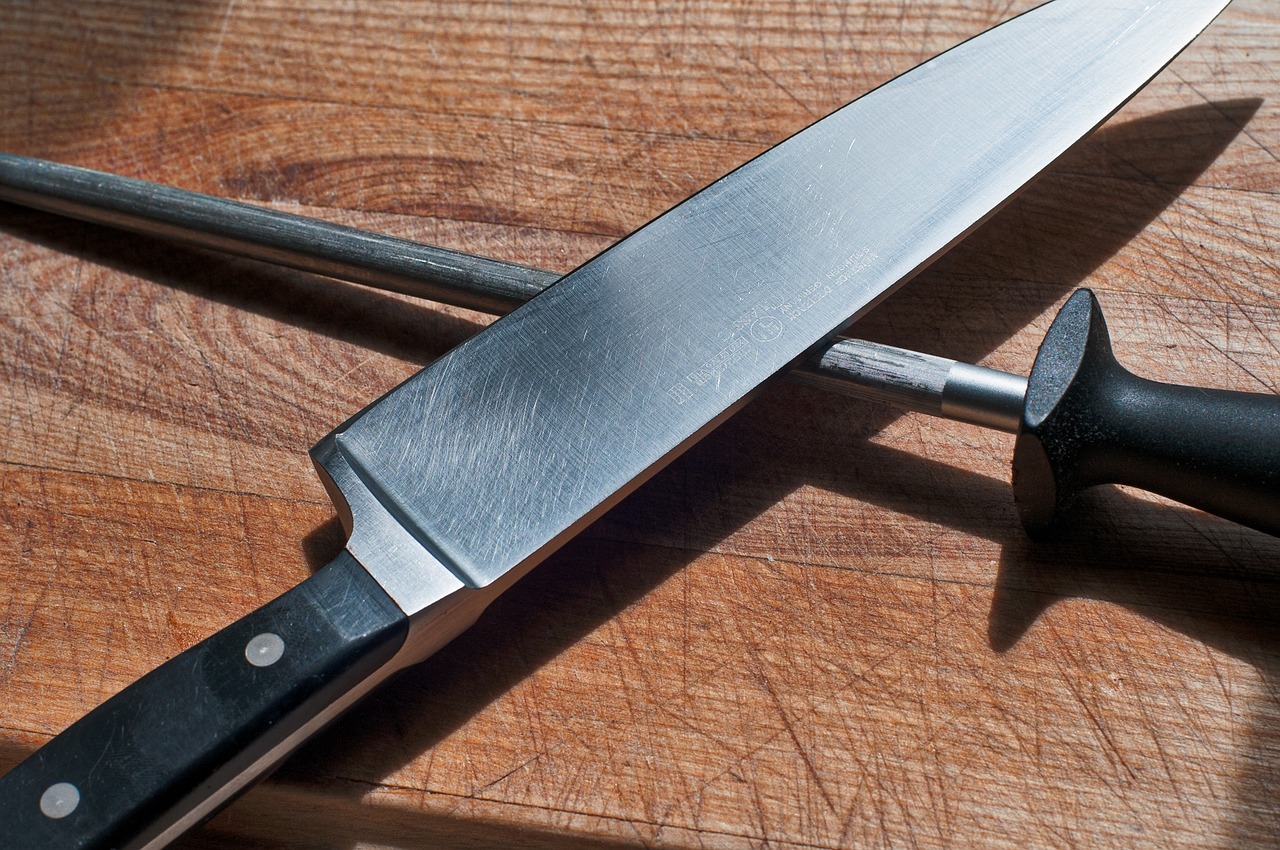 knife cutting board sharpening steel free photo