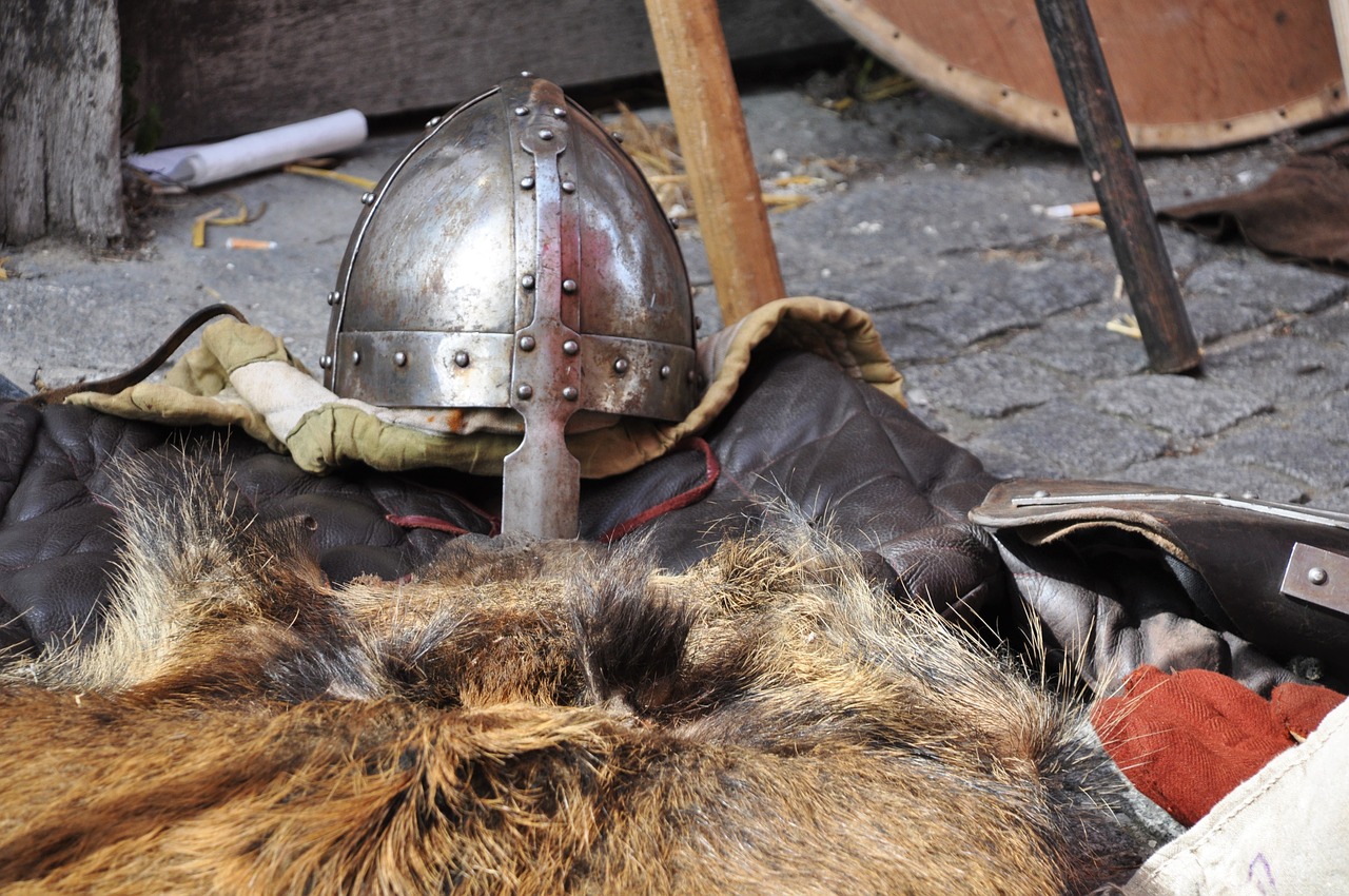 knight armor helmet free photo