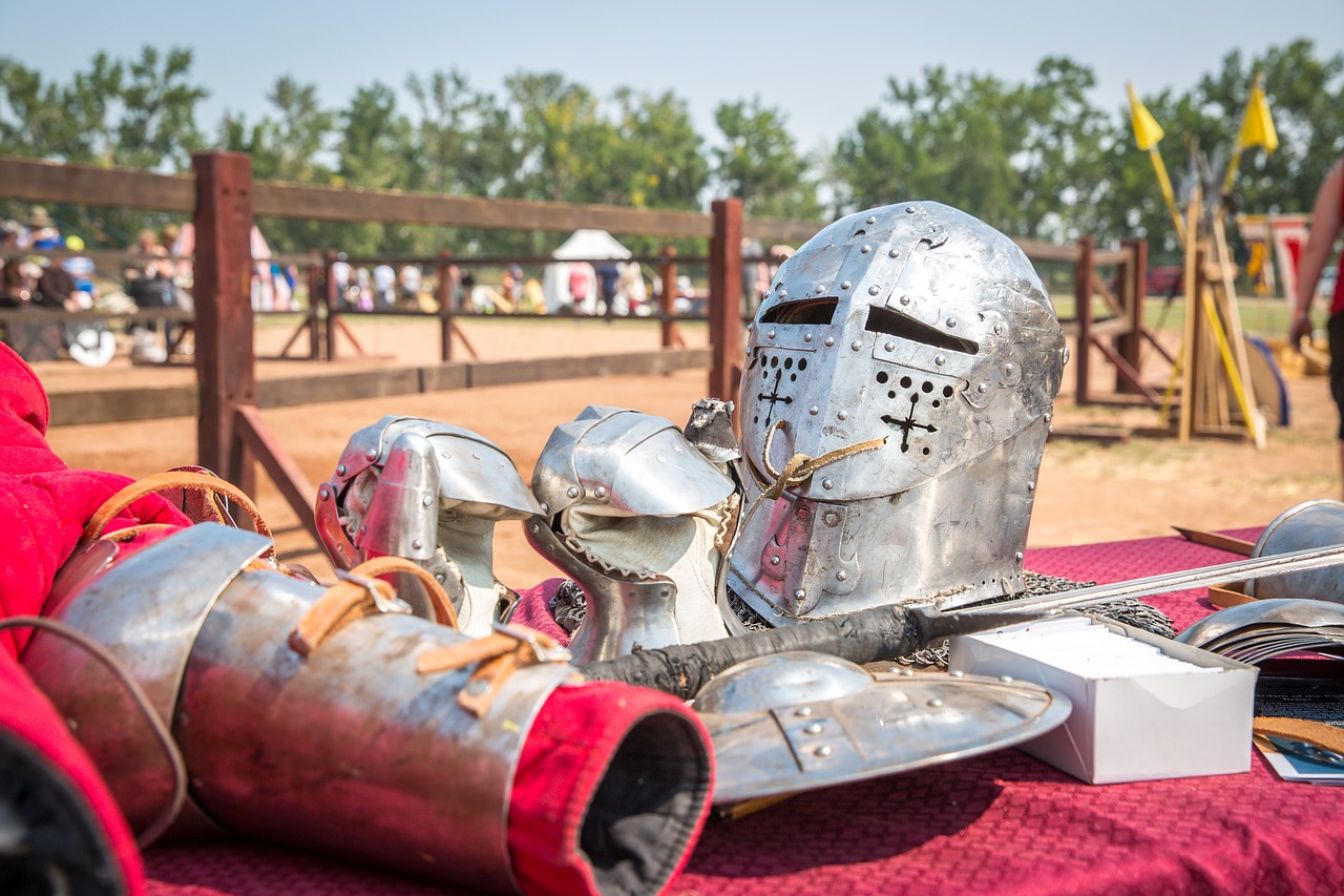 knight  armour  sword free photo