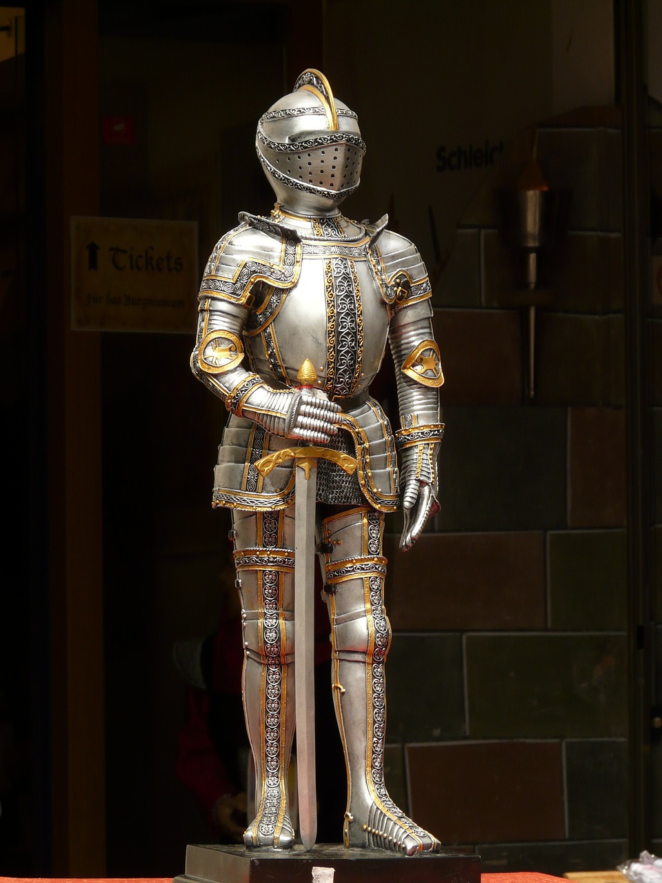 knight armor ritterruestung free photo