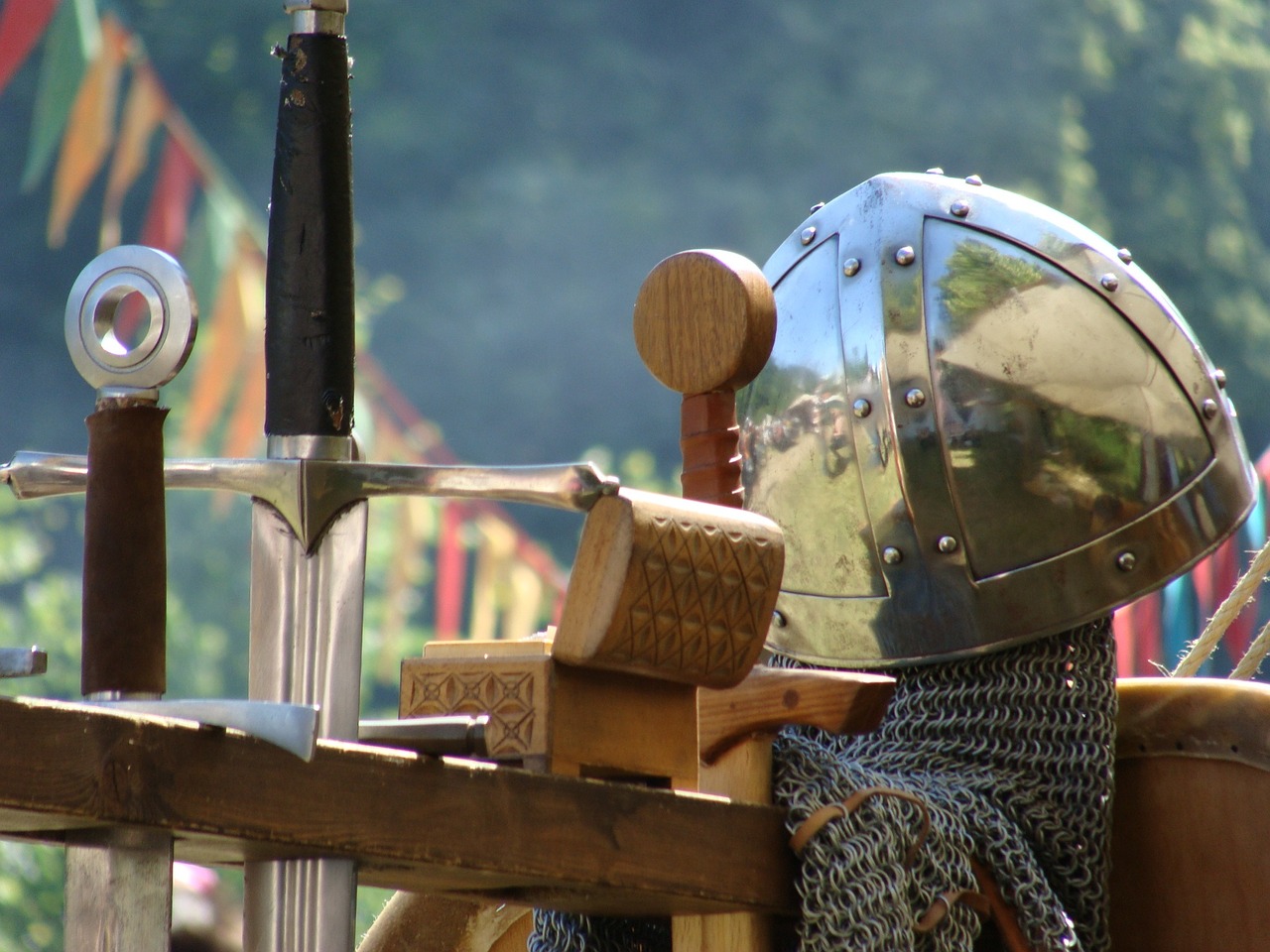 knight helm middle ages free photo