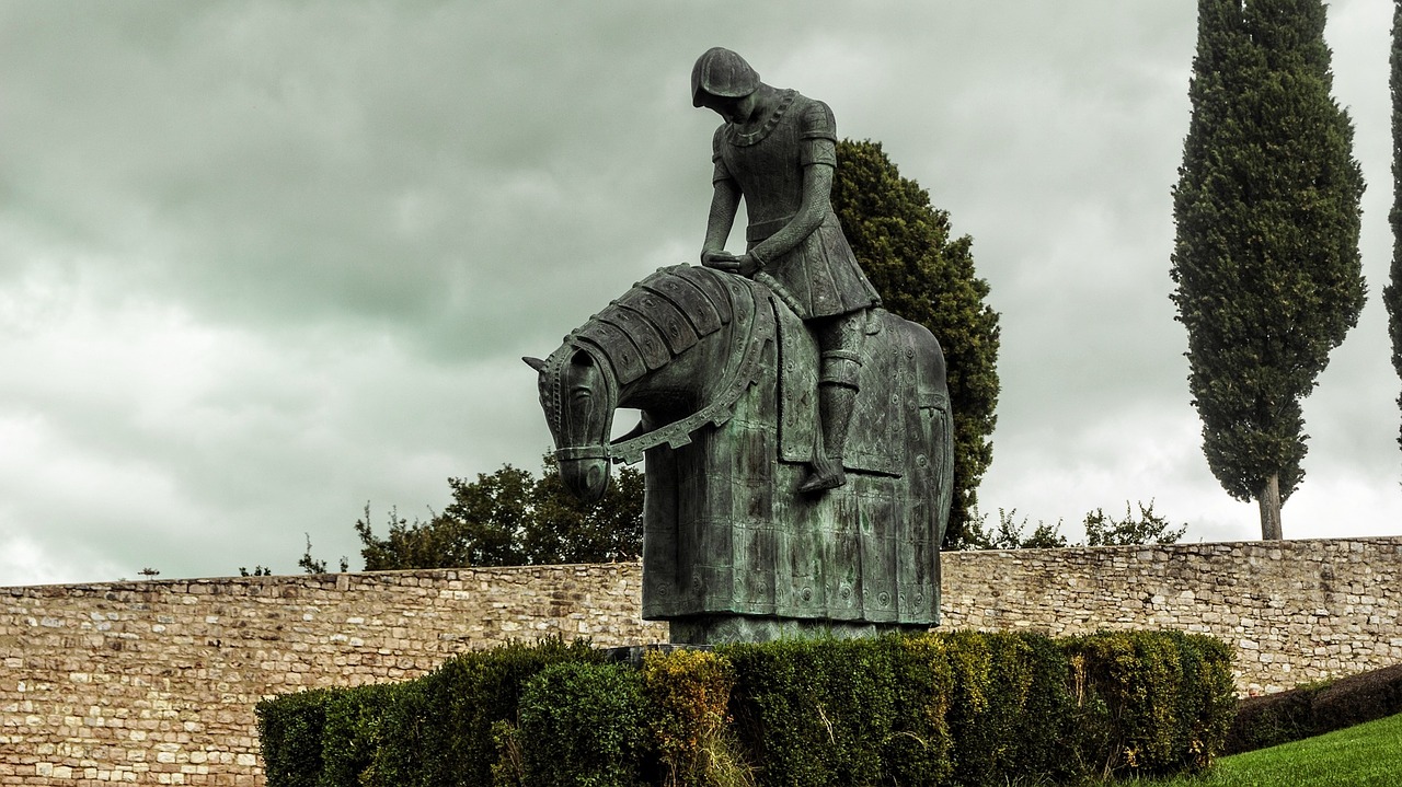 knight monument metal free photo