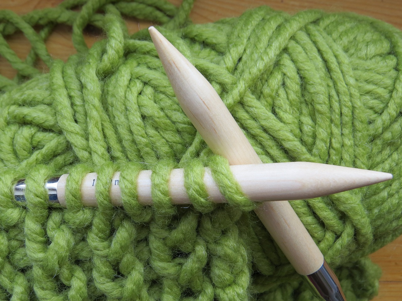 knit knitting needles cat's cradle free photo