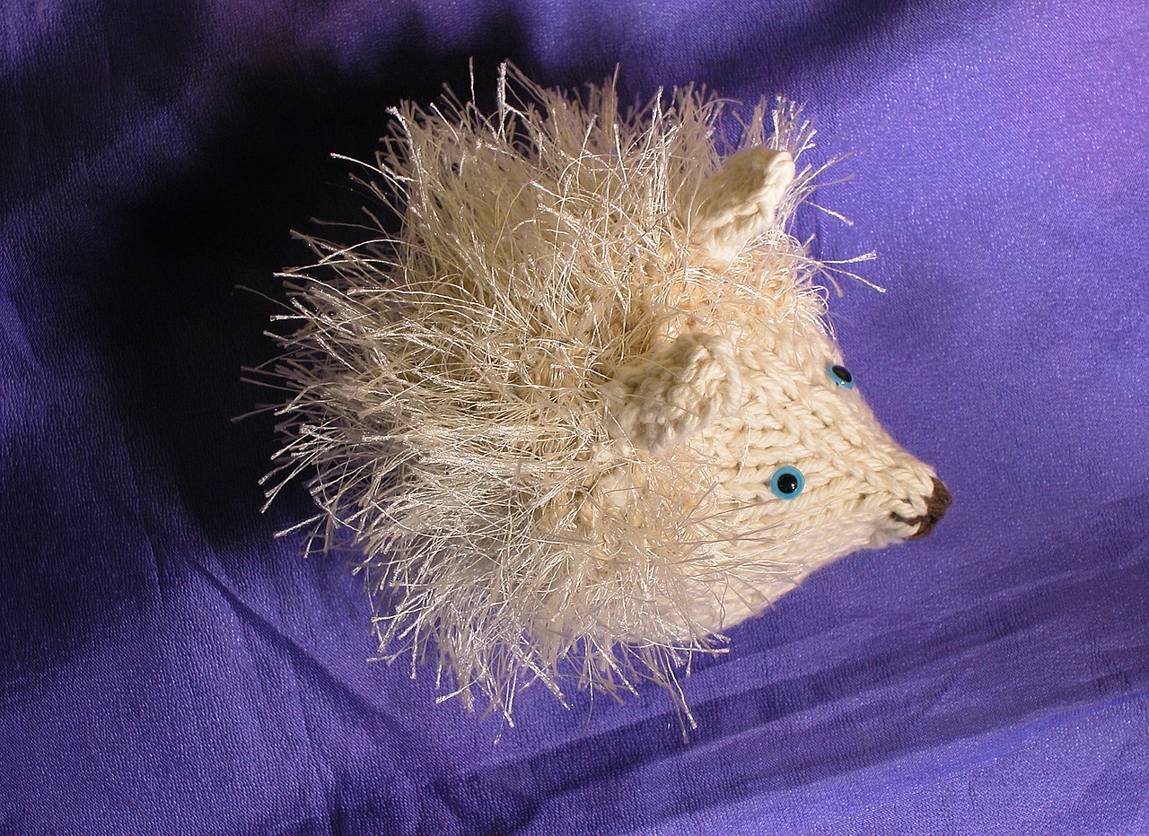knitted hedgehog knitting yarn free photo
