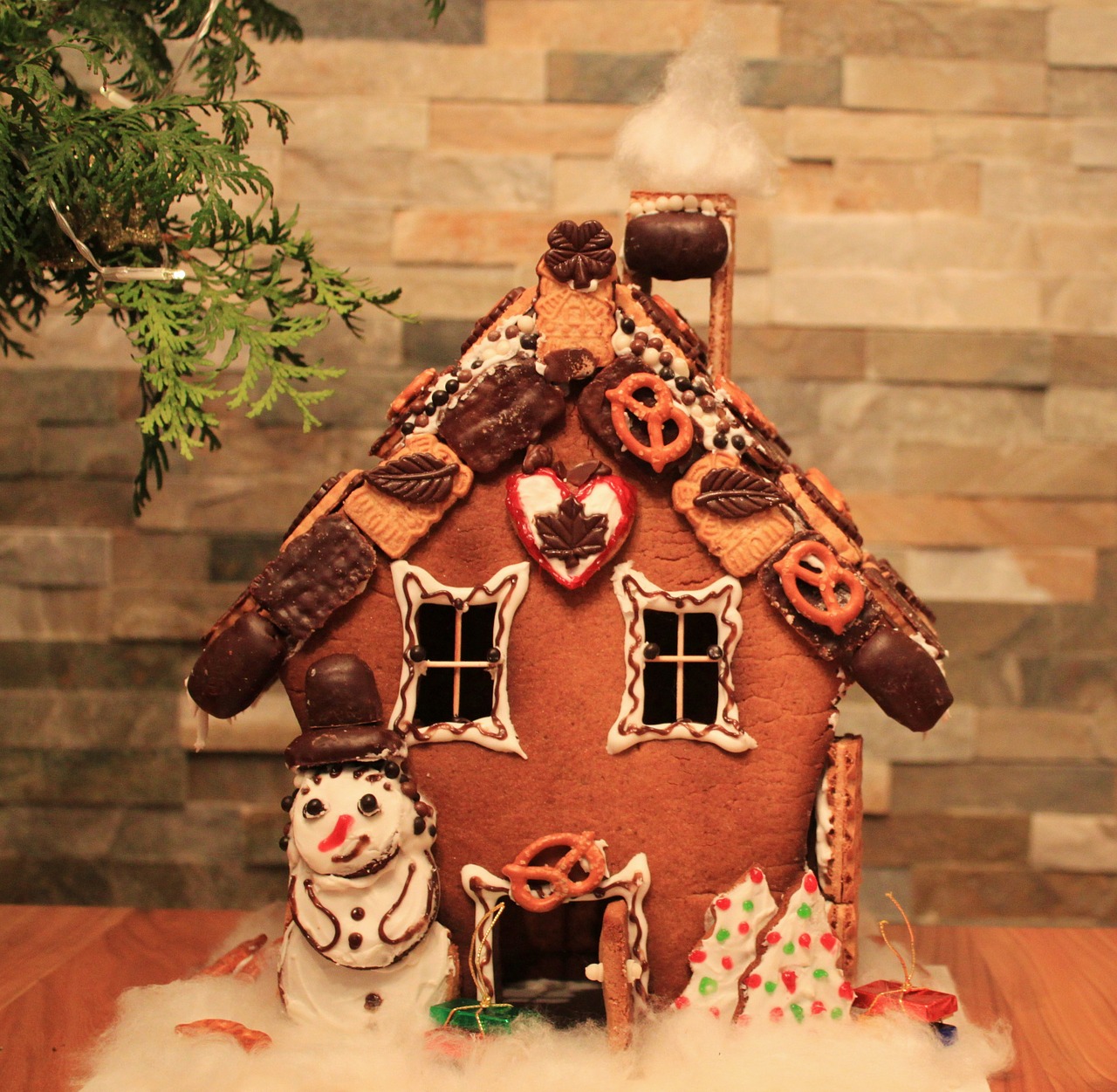 knusperhaus witch's house gingerbread house free photo