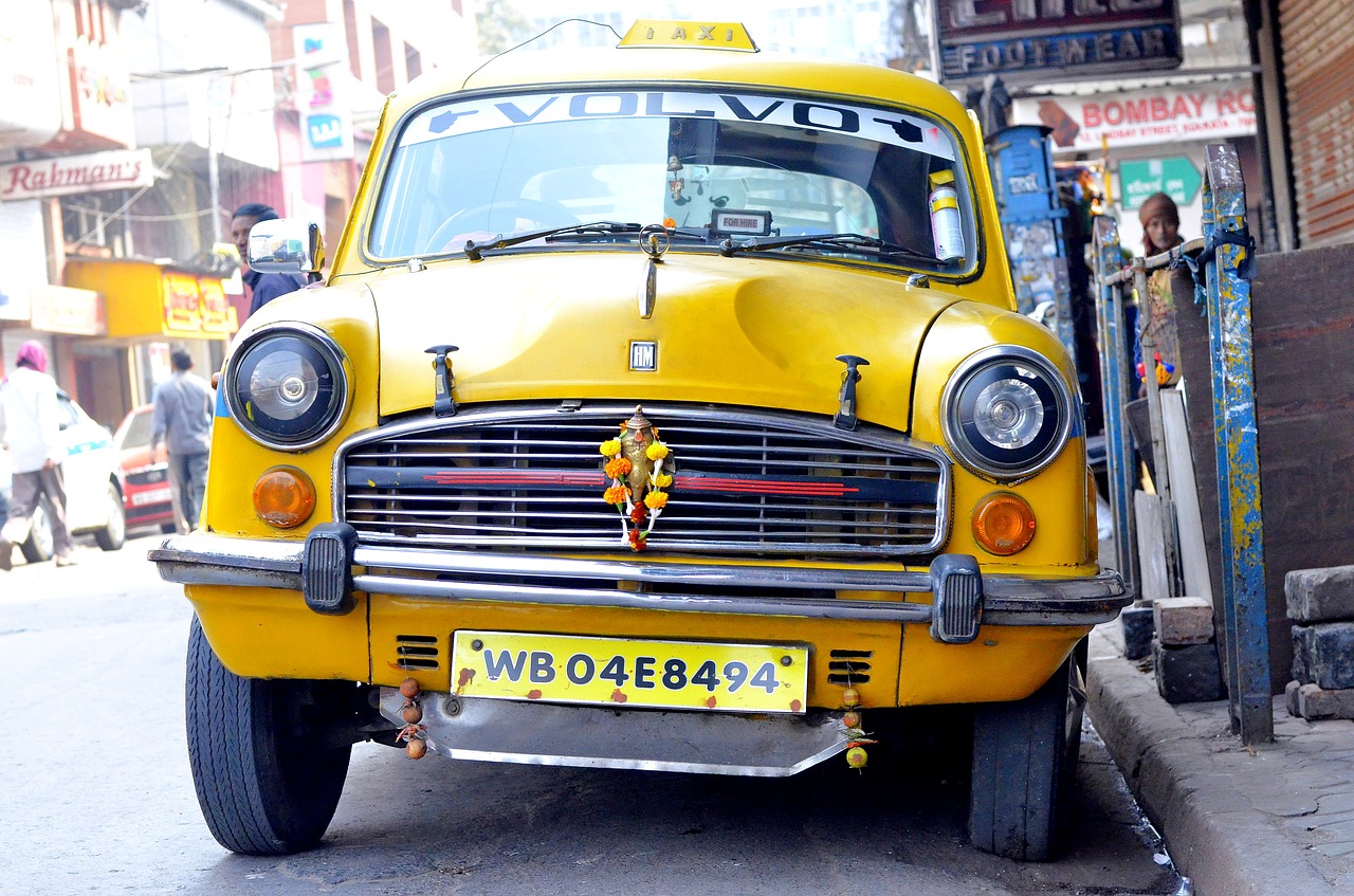 kolkata  taxi  india free photo