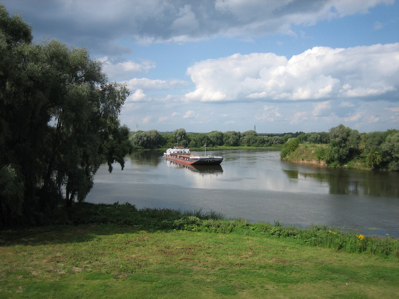 kolomna the moscow river summer free photo