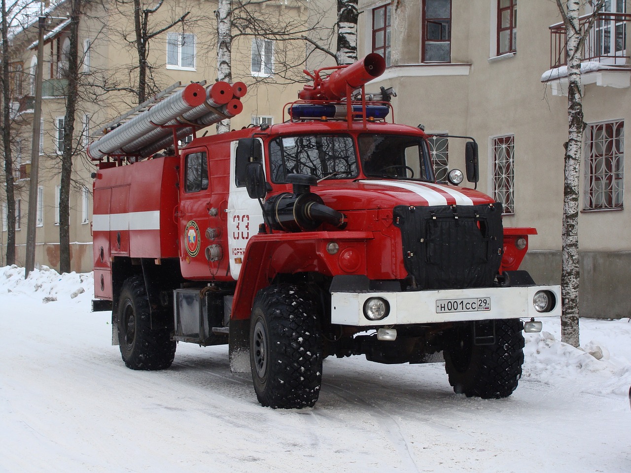 koryazhma firefighter truck free photo