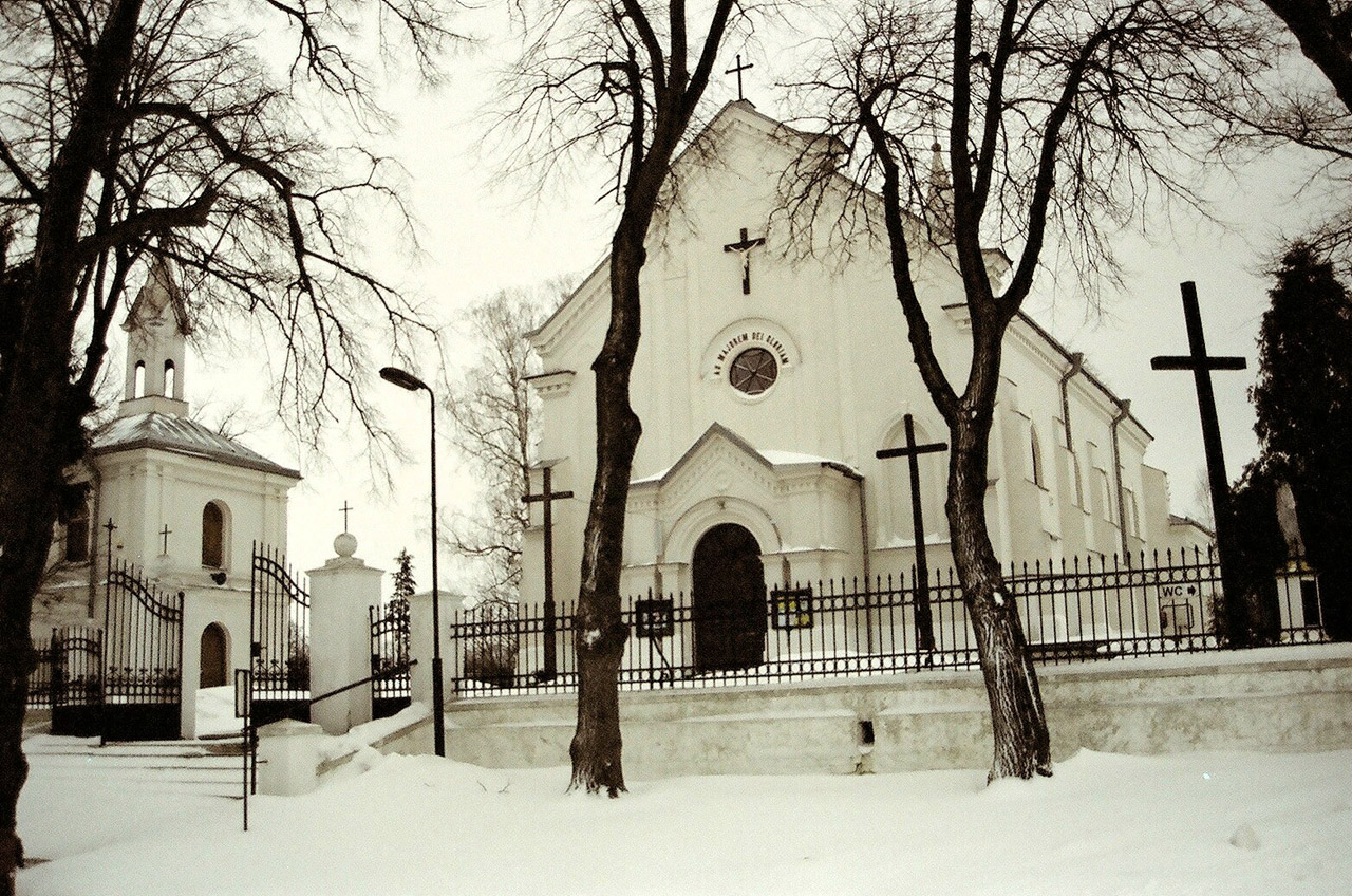 church winter lublin free photo