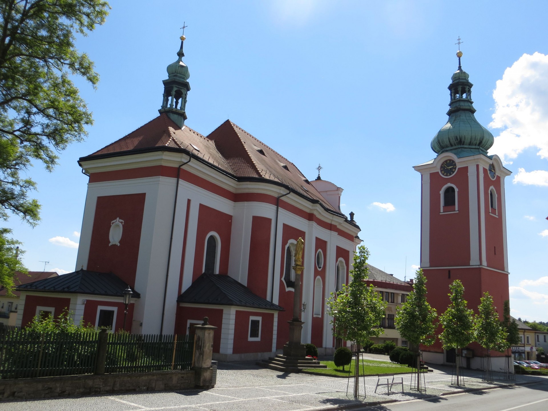 church red kostelec church in red kostelec free photo