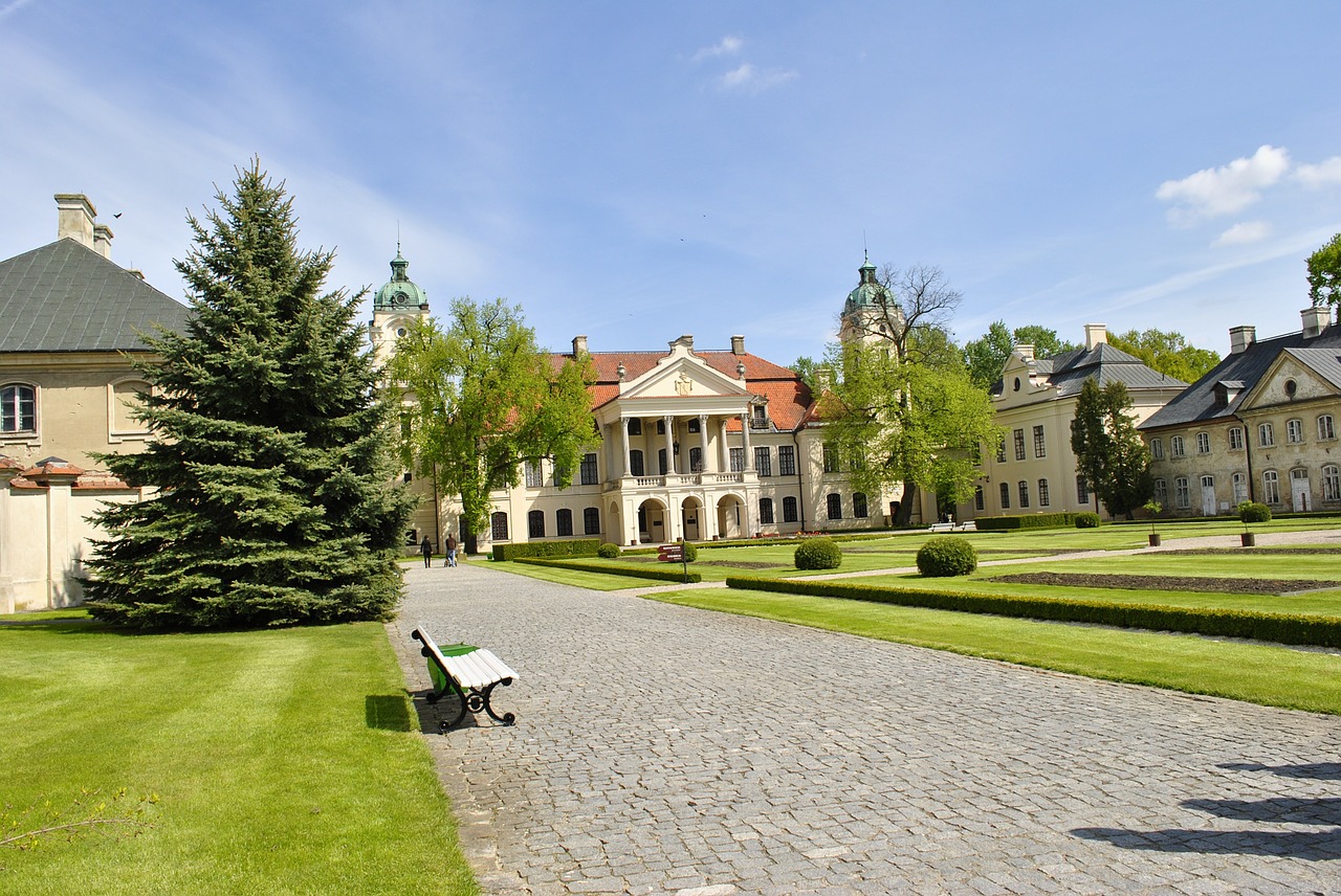 kozłówka park zamosc ornamental plants free photo