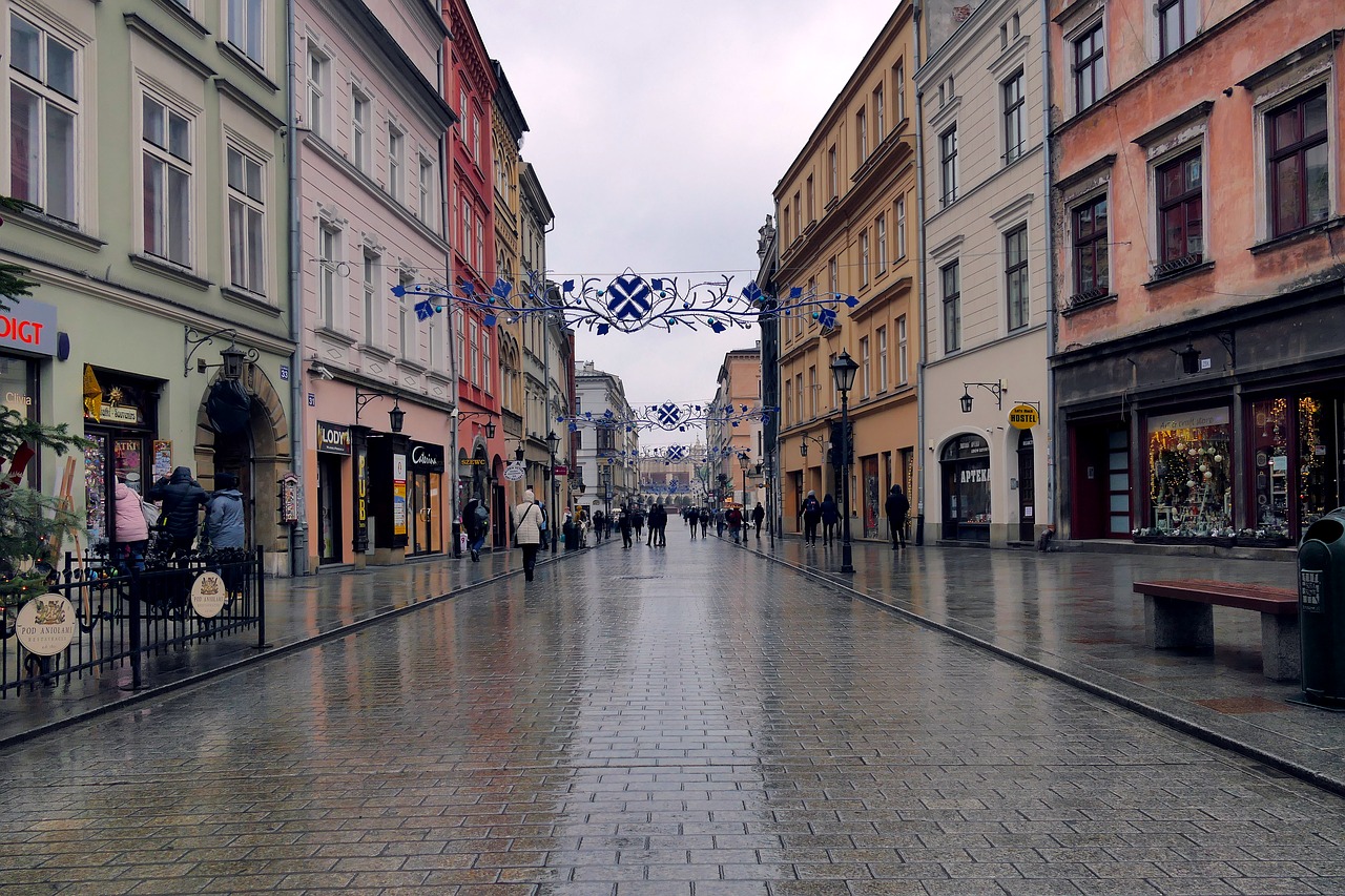 kraków  poland  the market free photo