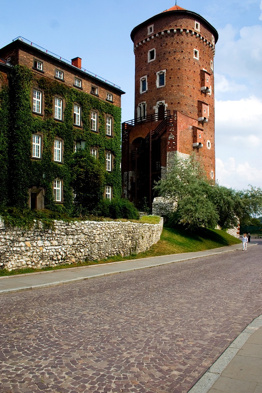 krakow tower old town free photo