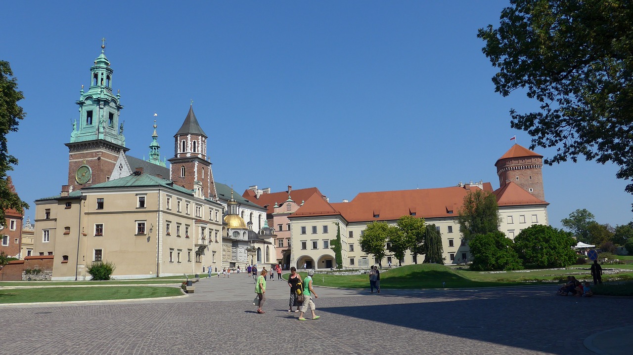 poland krakow wawel free photo