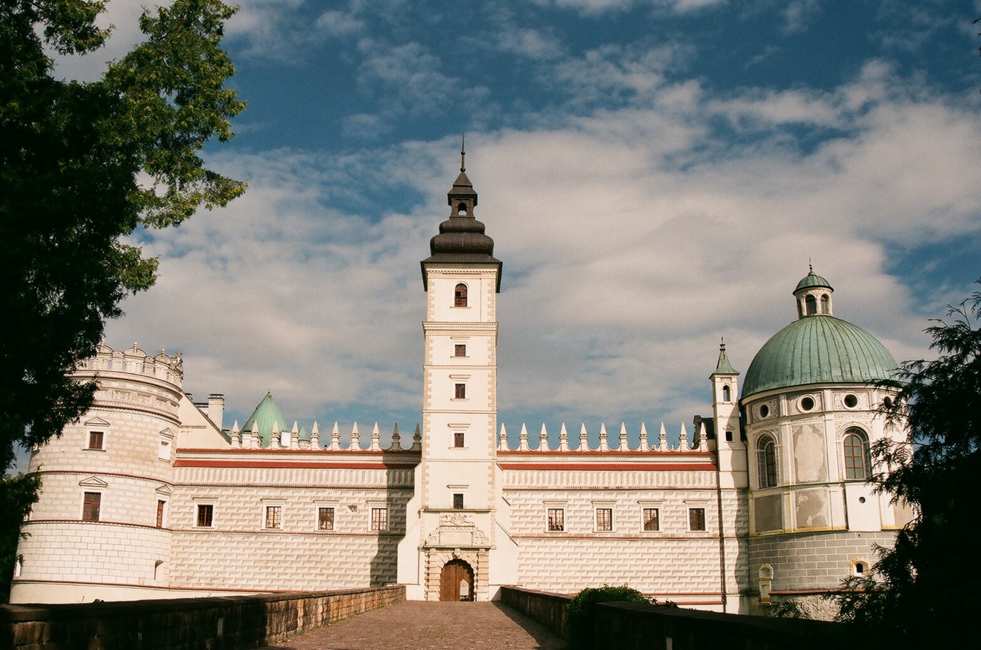 castle tourism sightseeing free photo