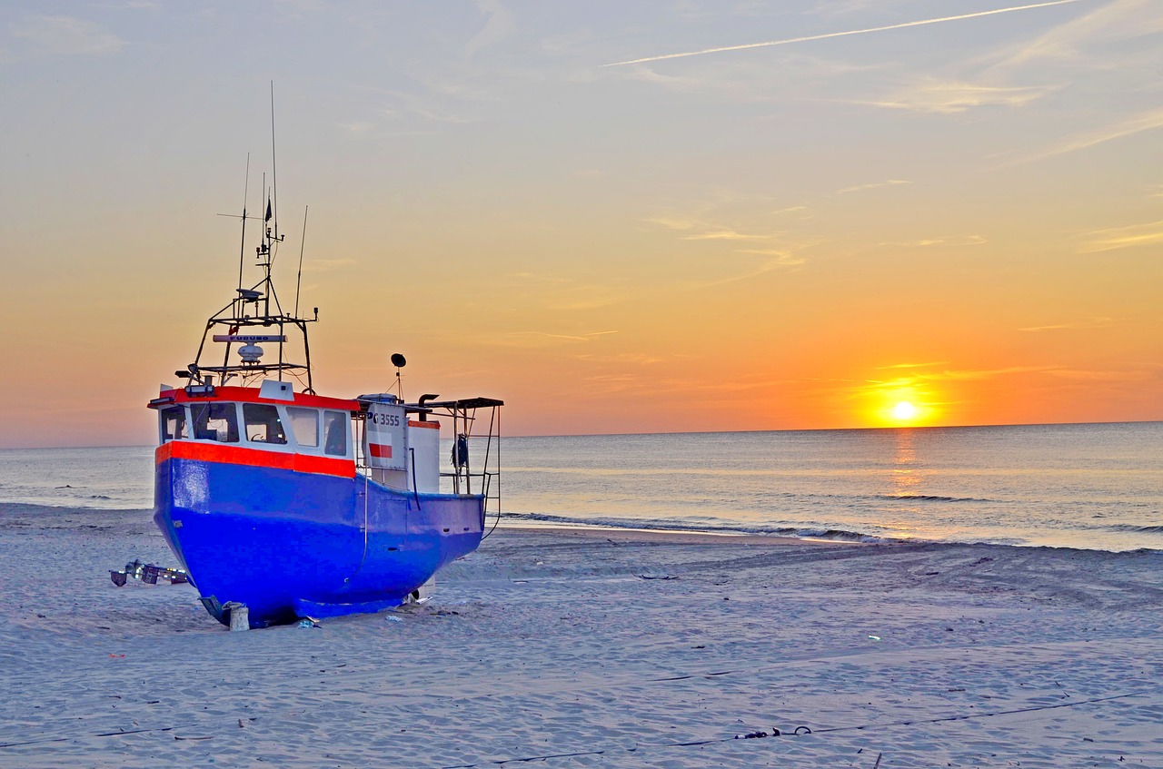 krynica  a fishing vessel  the baltic sea free photo