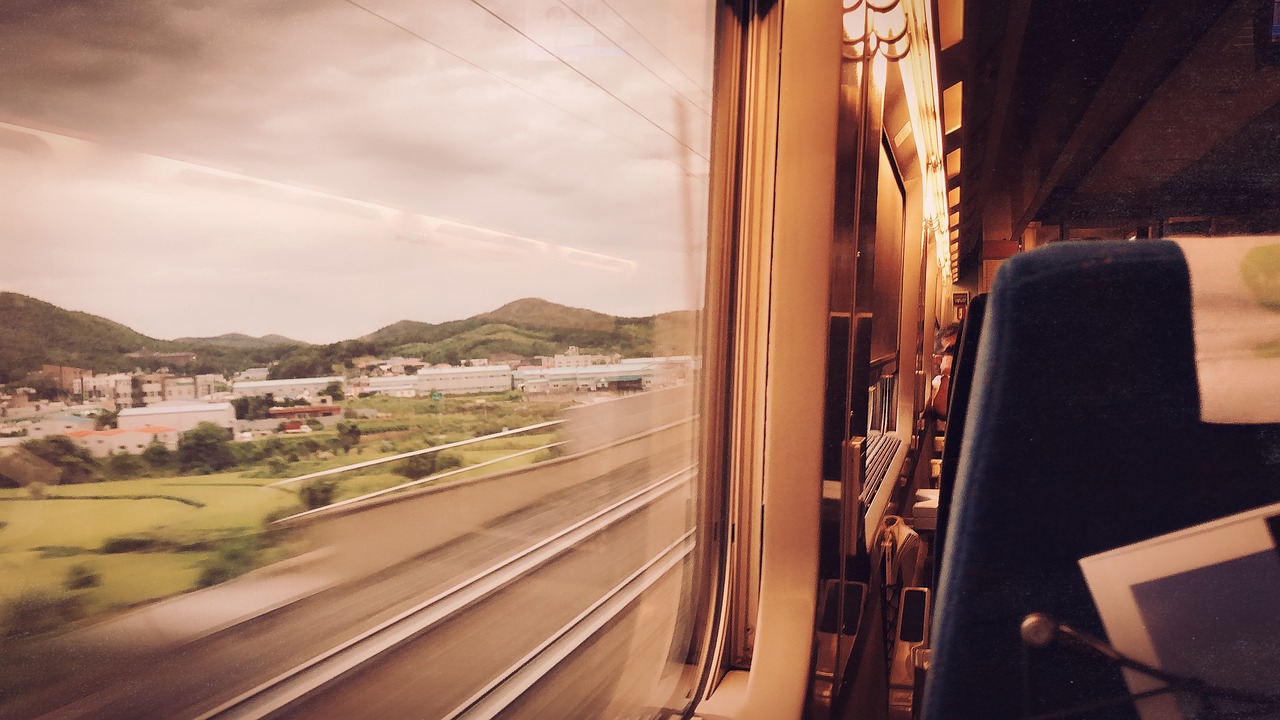 ktx  train travel  travel free photo